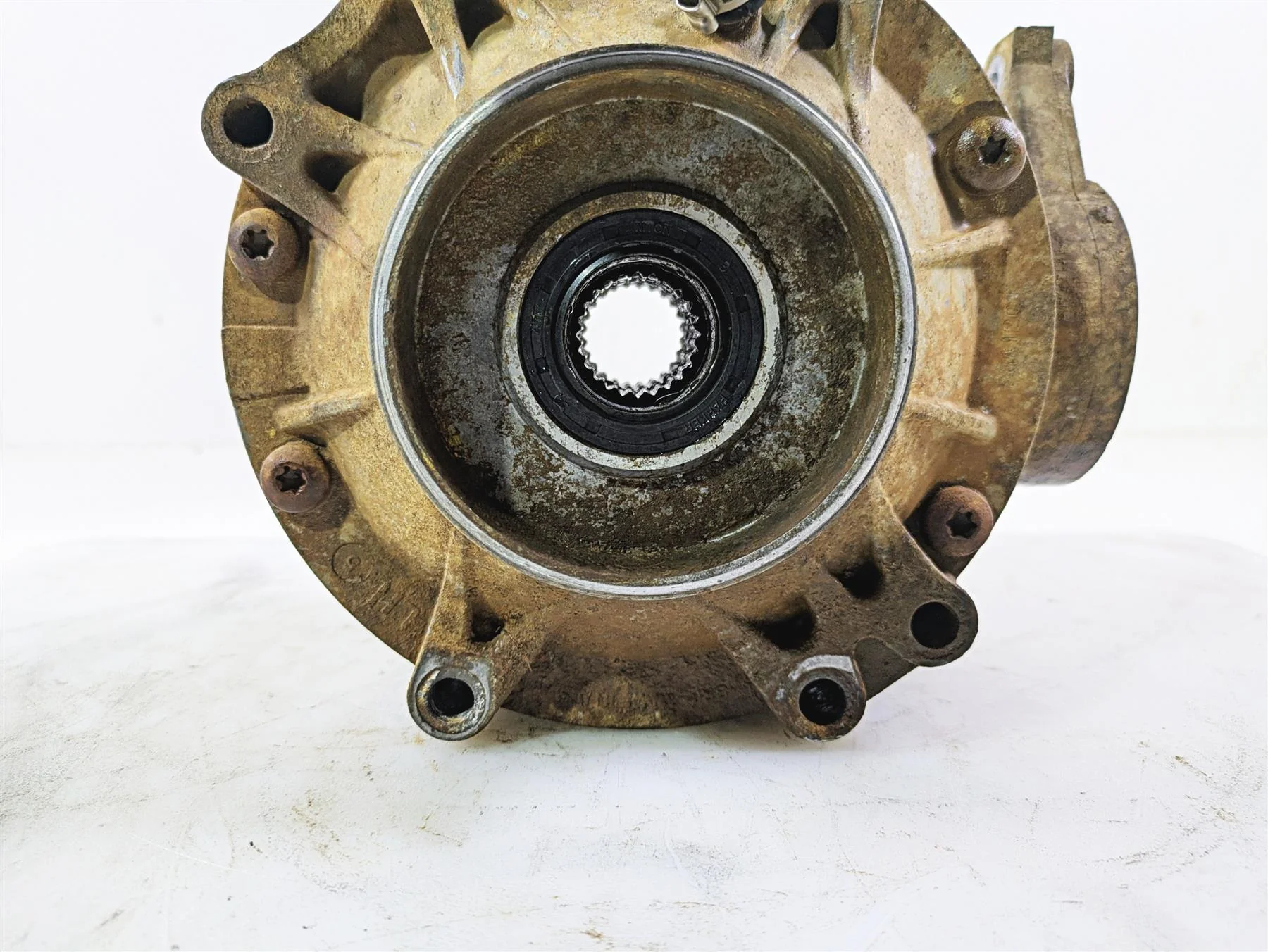 2011 Can-Am Outlander 650 4X4 XT Rear Differential Gear Box - Read 705501412 - Image 7