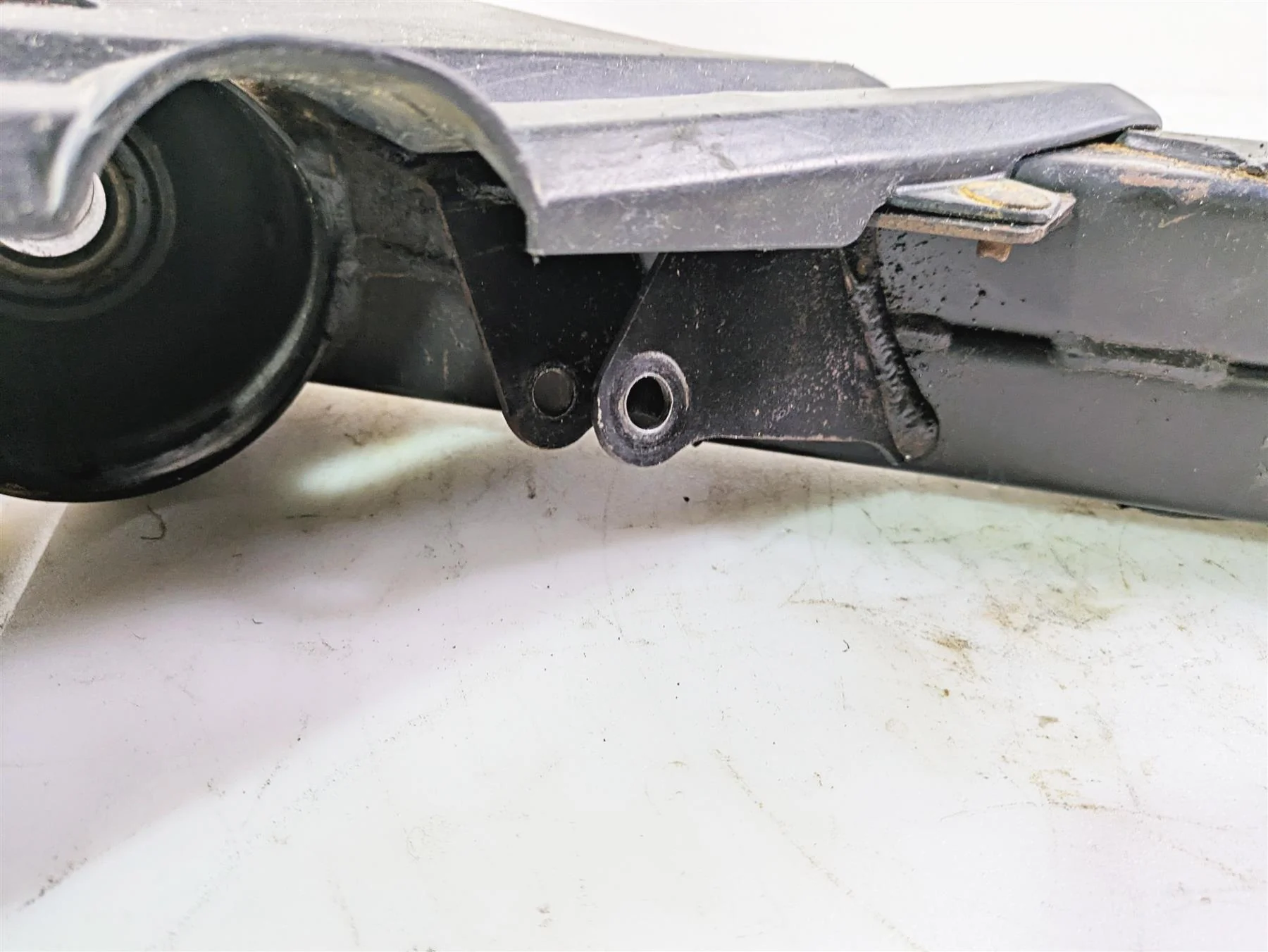 2011 Can-Am Outlander 650 4X4 XT Rear Right Trailing Swing Arm 706003425 - Image 10