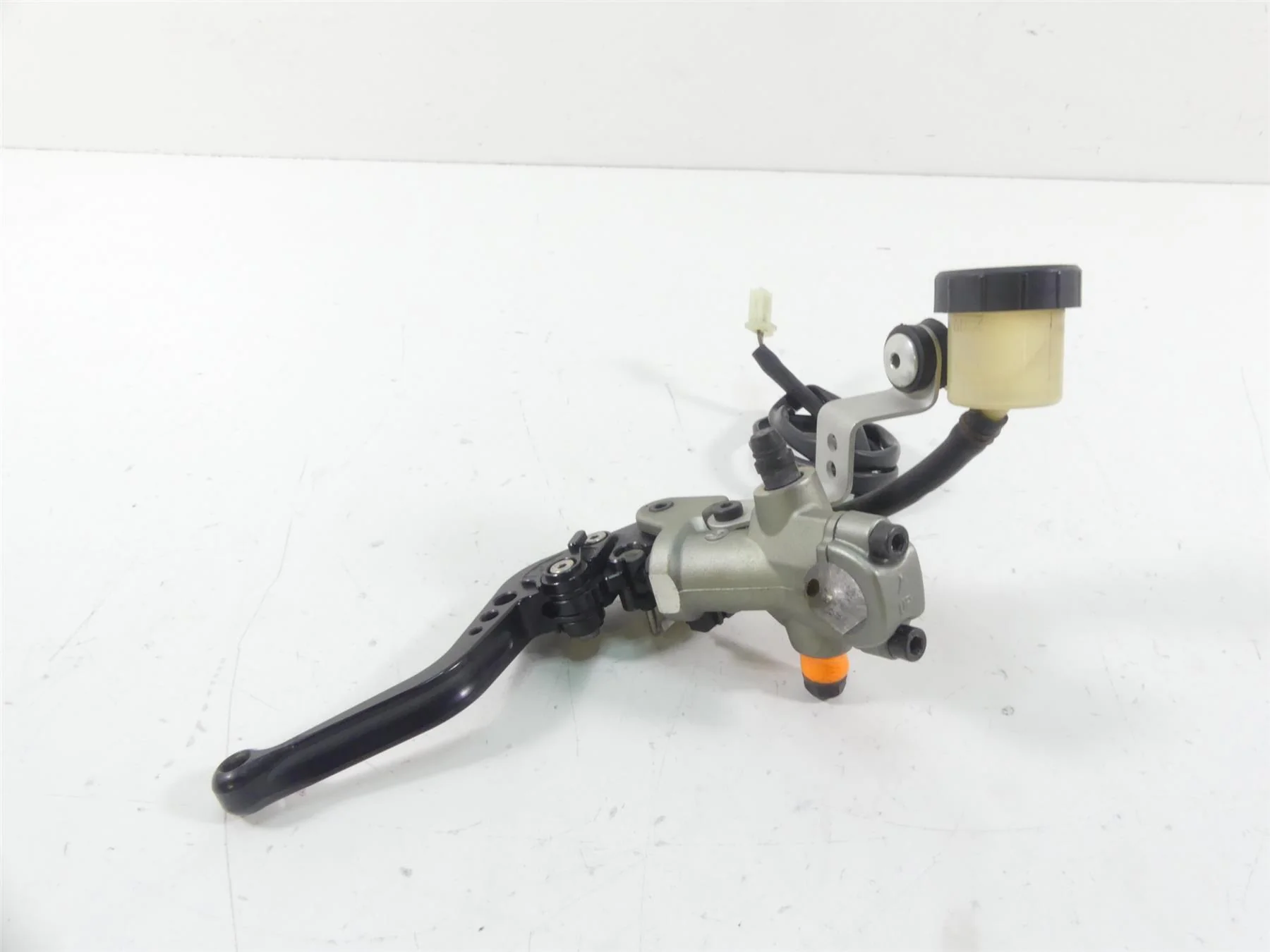 2011 Ducati Hypermotard 1100 SP Brembo Clutch Radial Master Cylinder 63040412A - Image 3