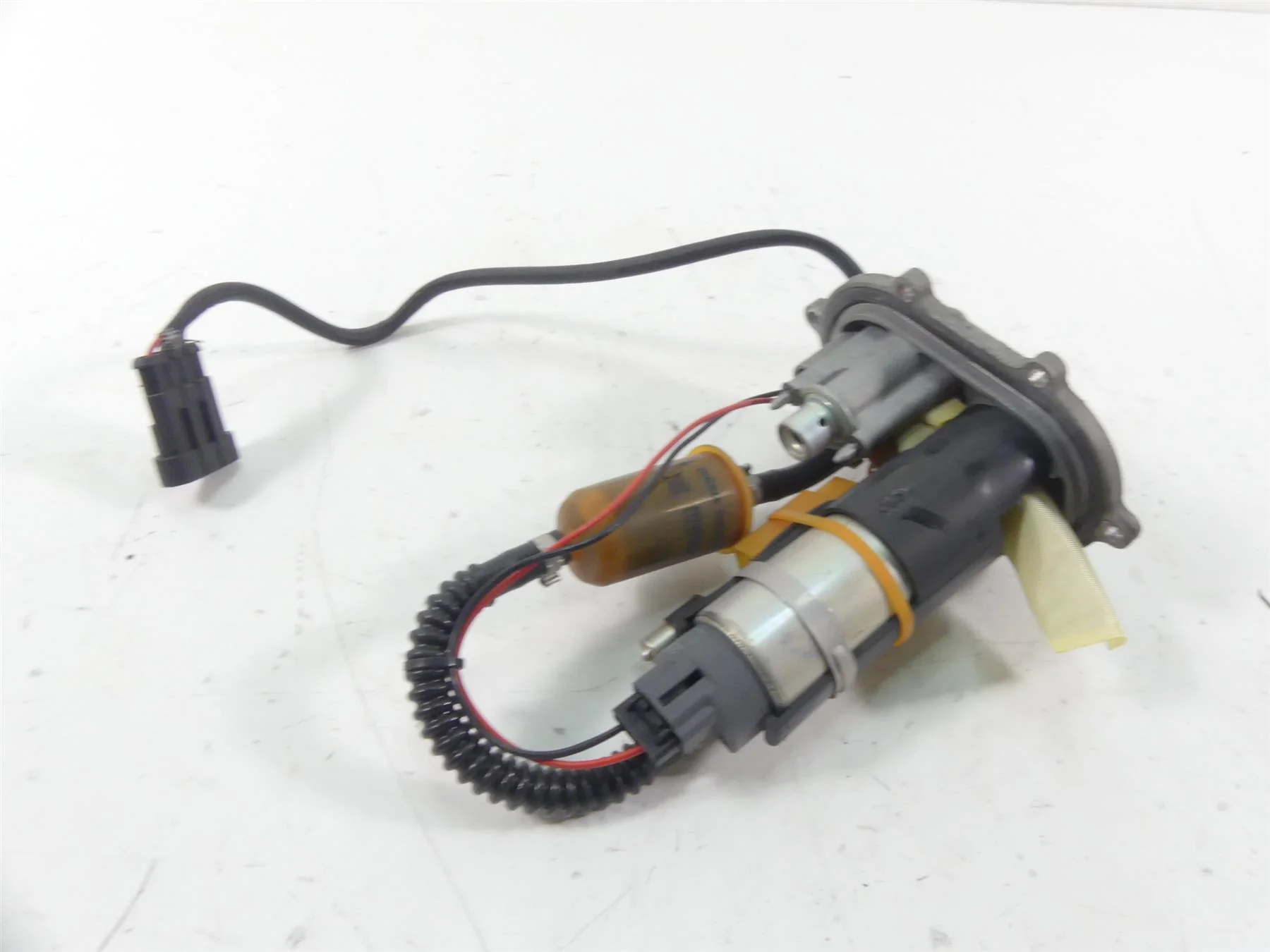 2011 Ducati Hypermotard 1100 SP Fuel Gas Petrol Pump 16023701A - Image 4