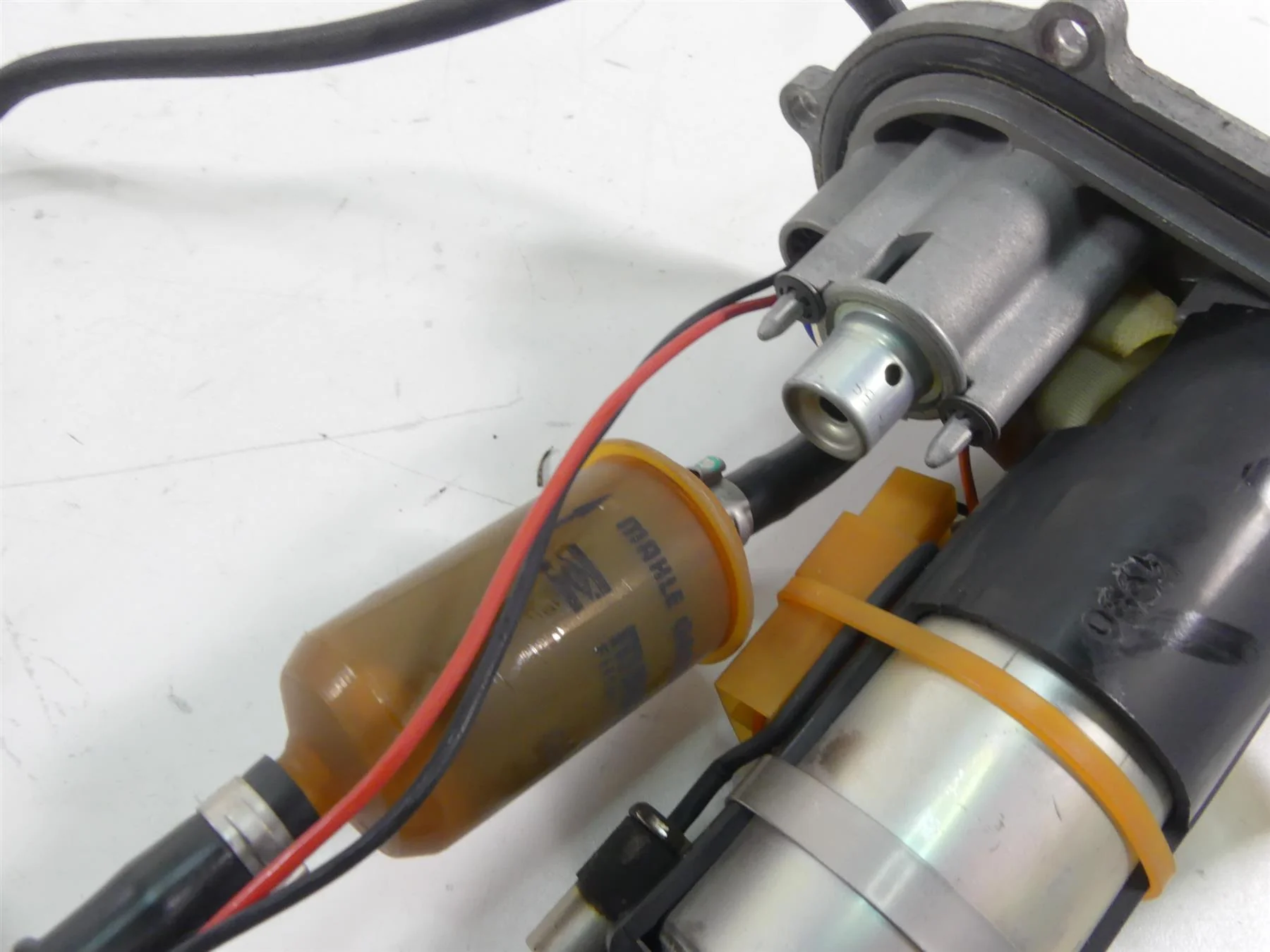 2011 Ducati Hypermotard 1100 SP Fuel Gas Petrol Pump 16023701A - Image 8