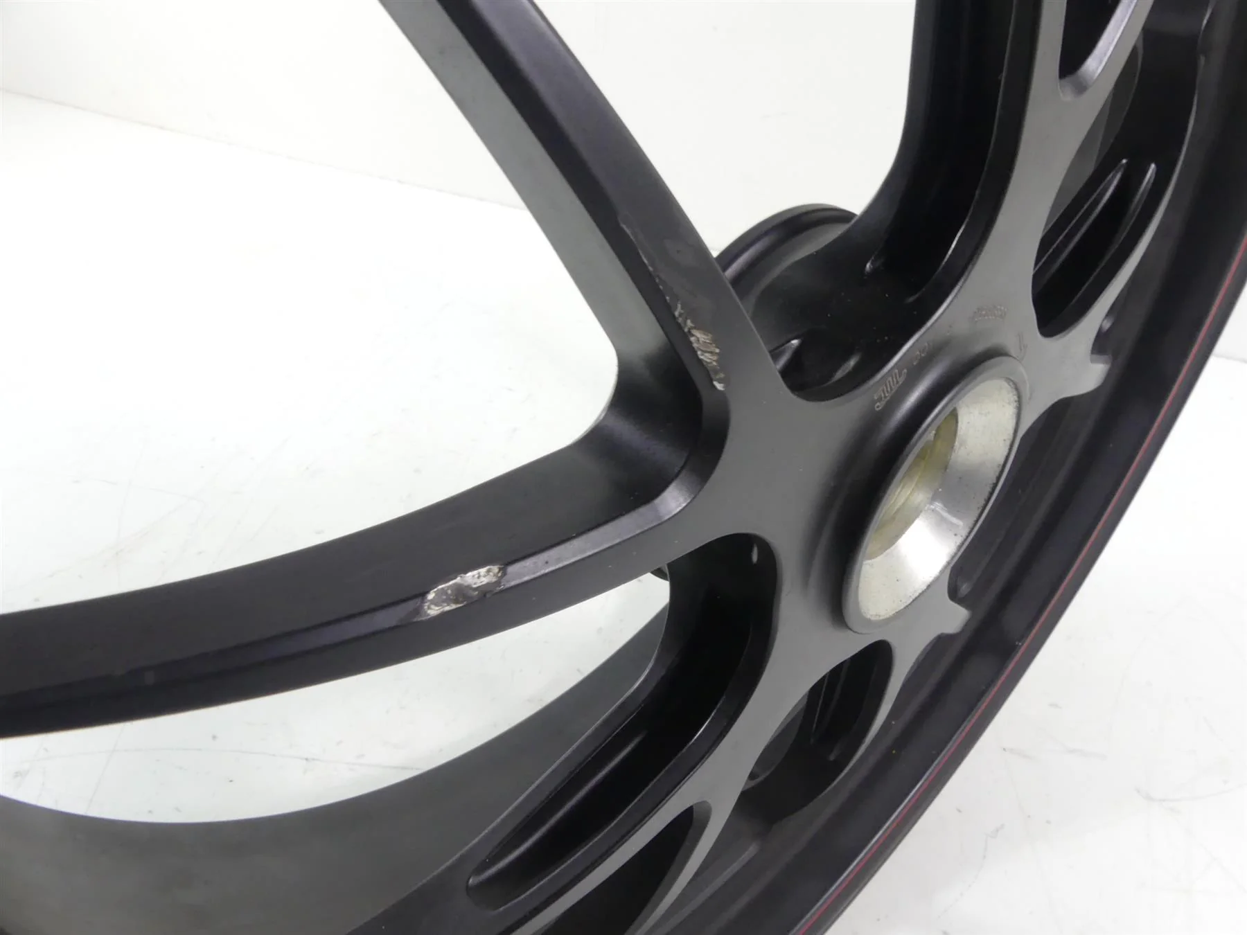 2011 Ducati Hypermotard 1100 SP Marchesini Forged Rear Wheel Rim 17x5.5 50221291 - Image 8