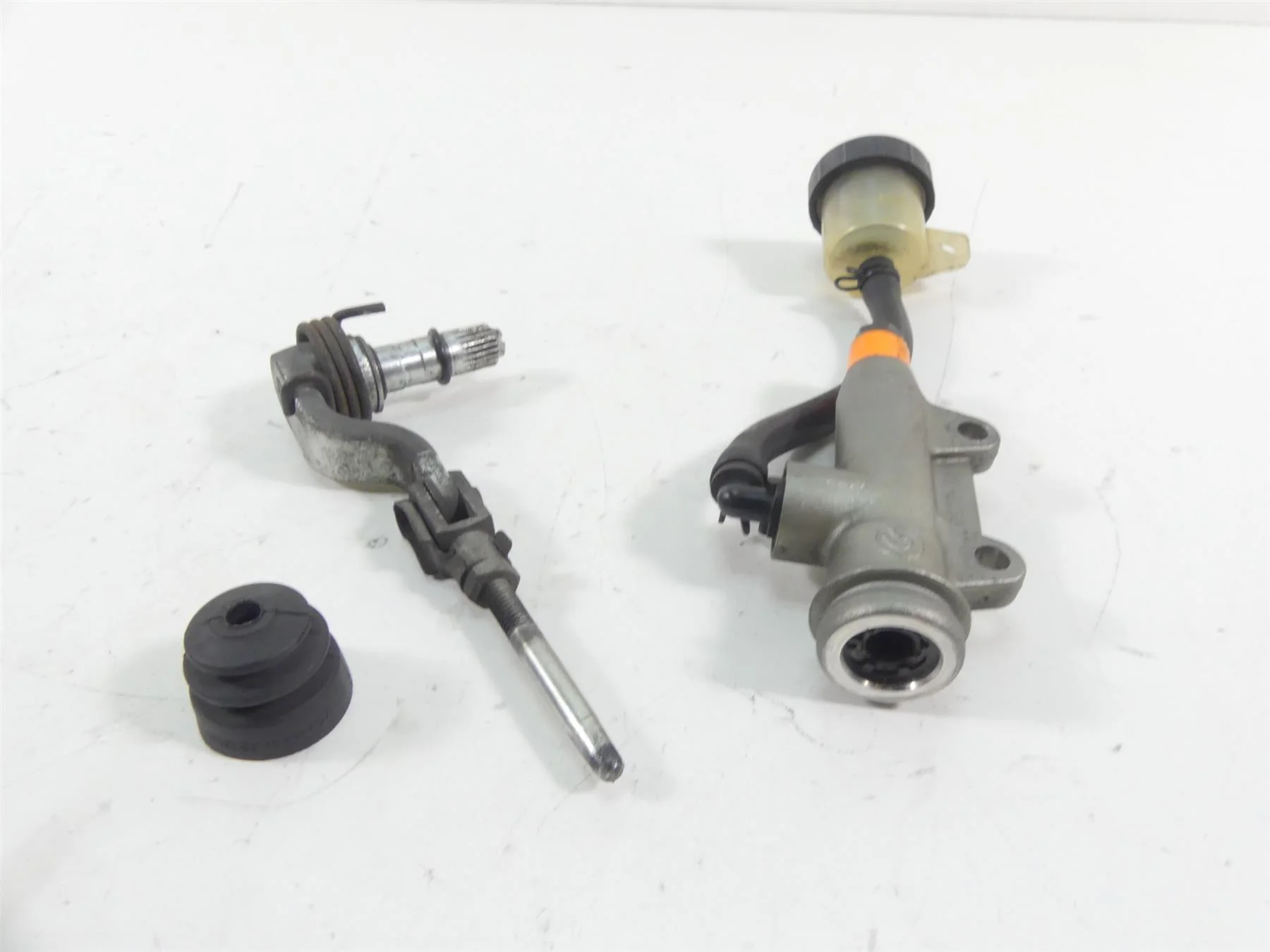 2011 Ducati Hypermotard 1100 SP Rear Brembo Brake Master Cylinder 62540201A - Image 5