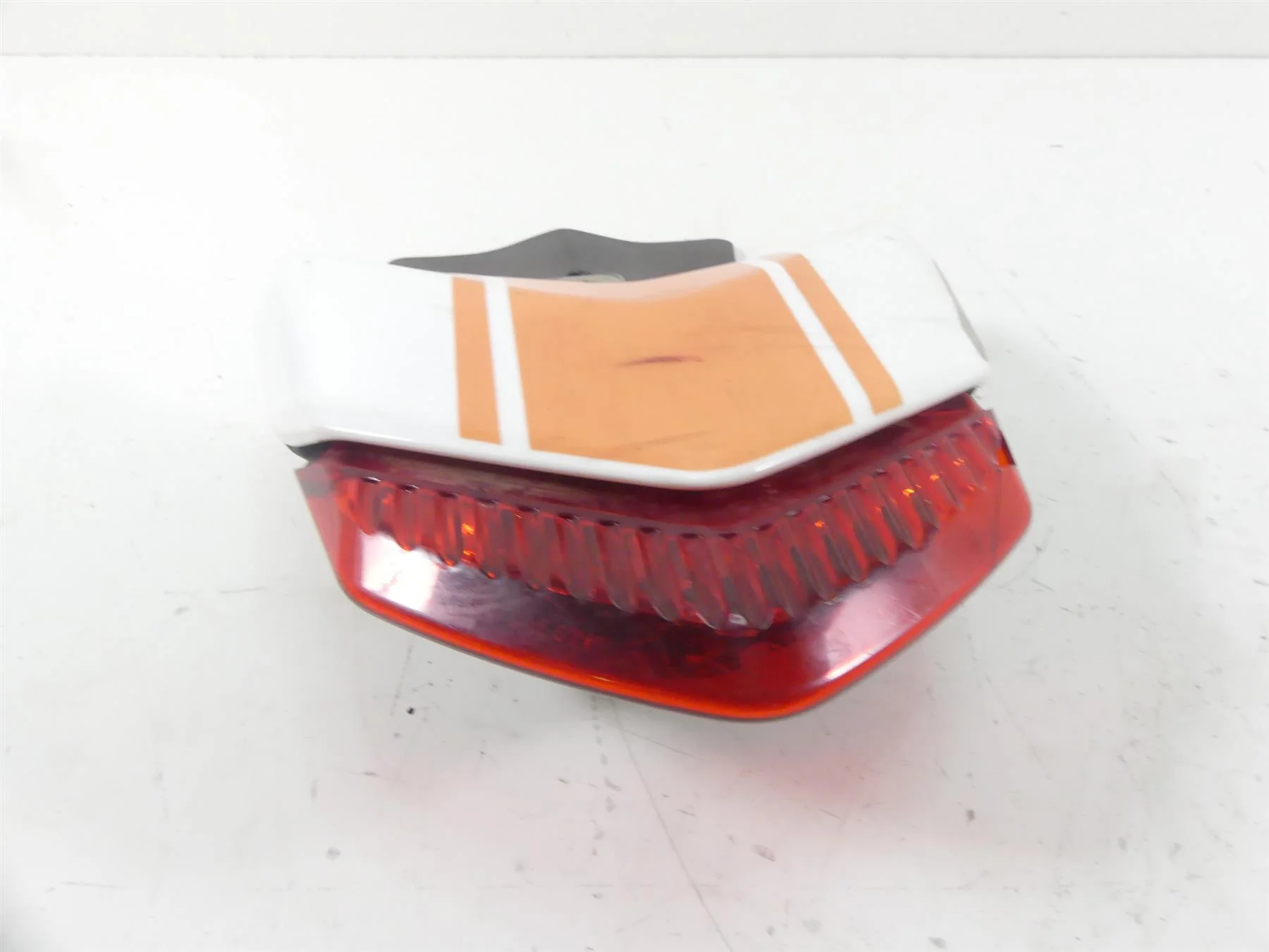 2011 Ducati Hypermotard 1100 SP Taillight & Wing Mount Fairing 48310602C - Image 4