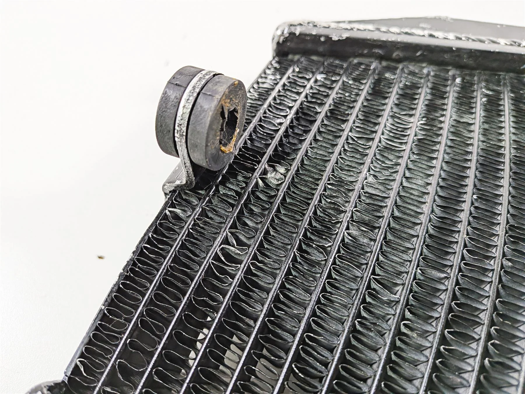 2011 Ducati Streetfighter 1098 S Aftermarket Lower Radiator - No leaks - Image 12