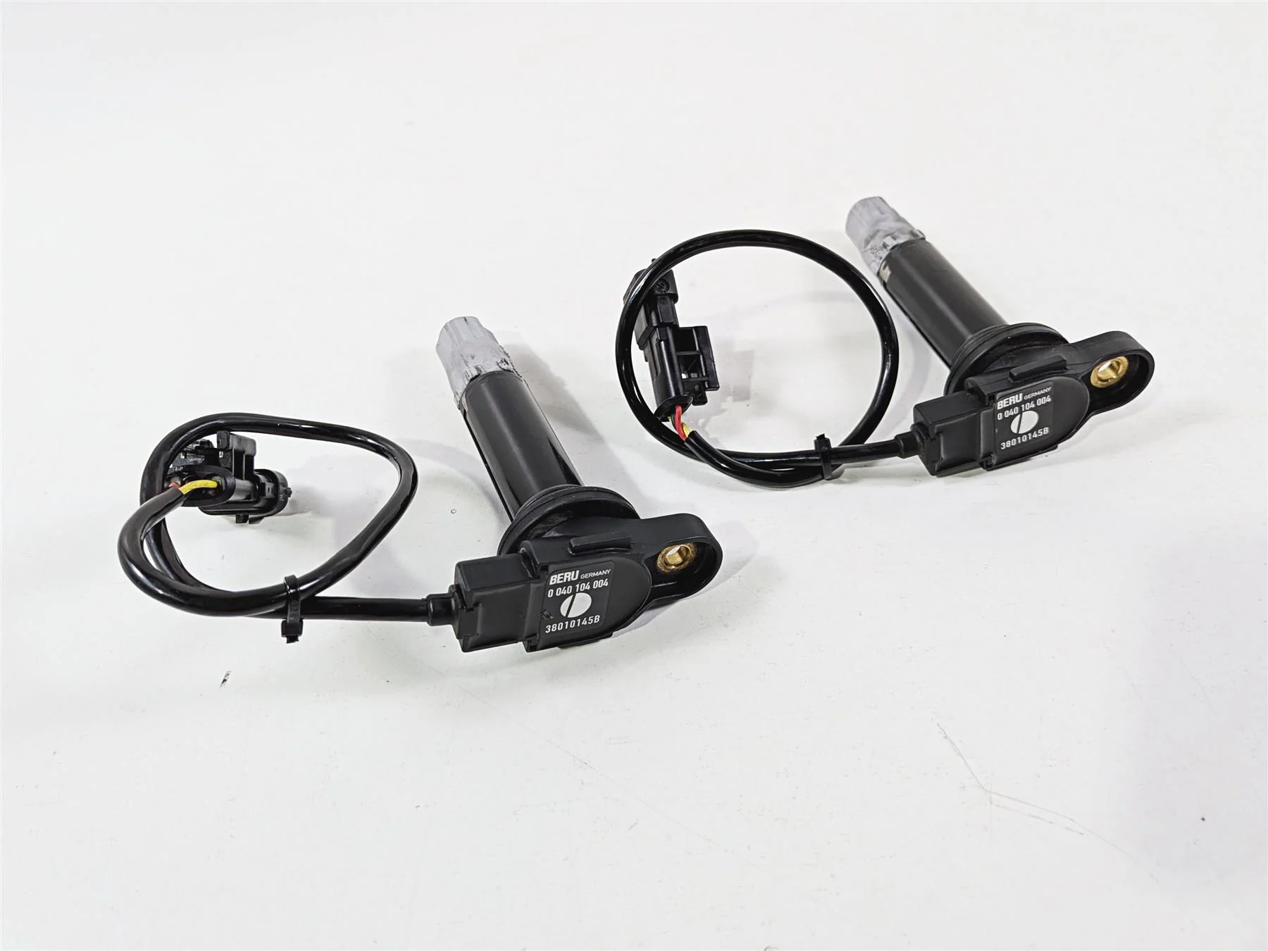 2011 Ducati Streetfighter 1098 S Beru Ignition Coil Set 38010145B