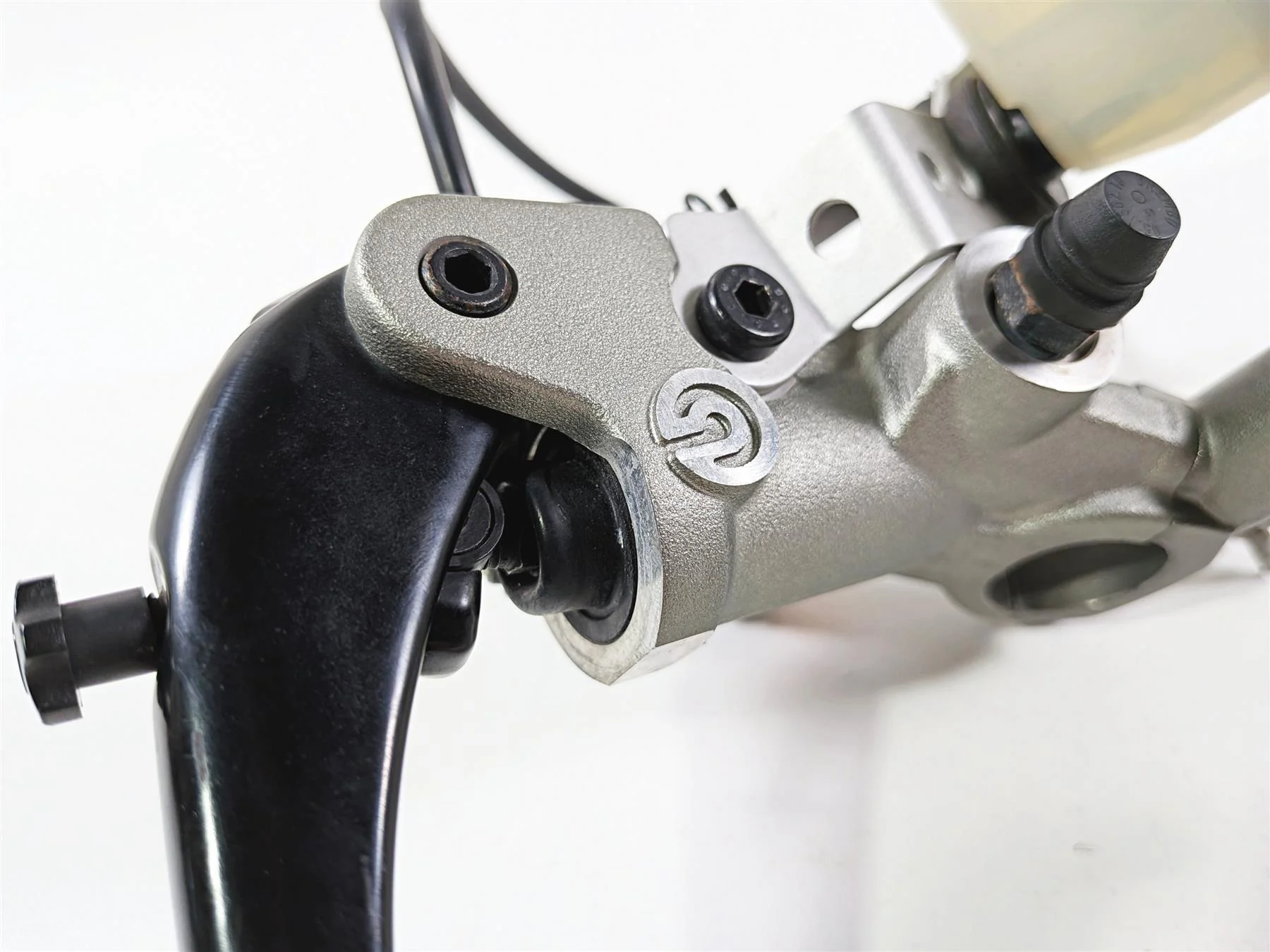 2011 Ducati Streetfighter 1098 S Brembo Clutch Radial Master Cylinder 63040485A - Image 11