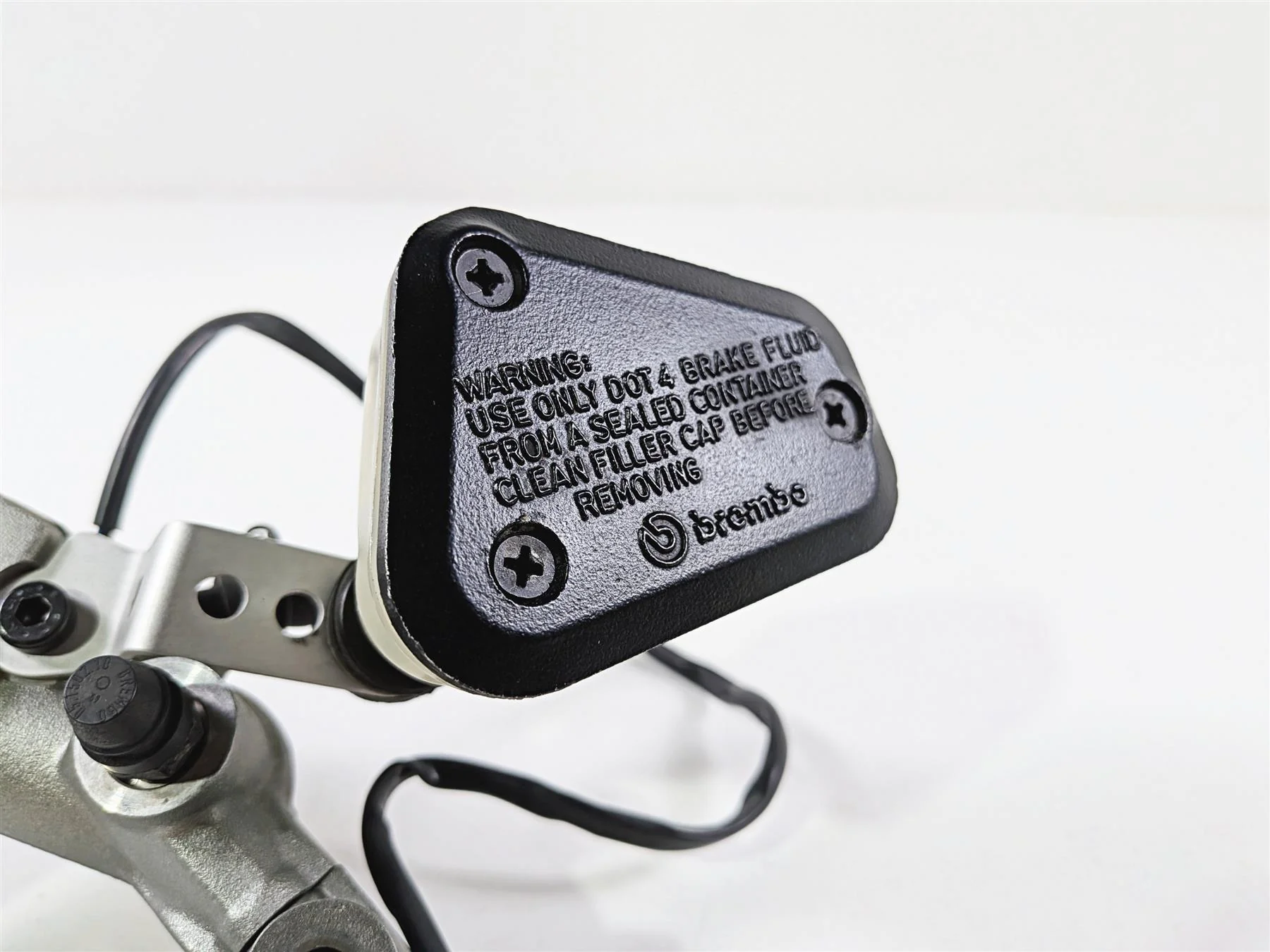 2011 Ducati Streetfighter 1098 S Brembo Clutch Radial Master Cylinder 63040485A - Image 13