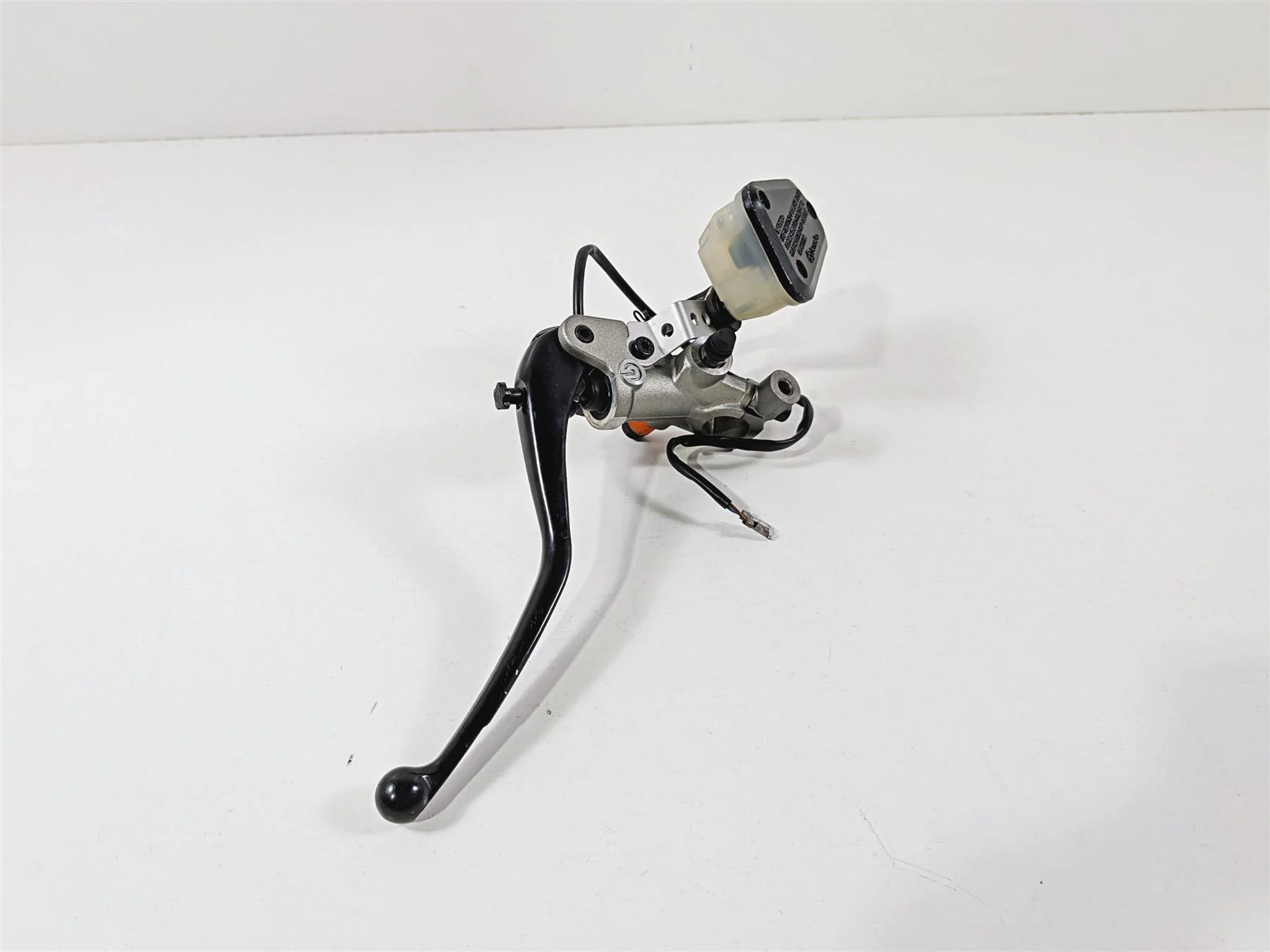 2011 Ducati Streetfighter 1098 S Brembo Clutch Radial Master Cylinder 63040485A - Image 4