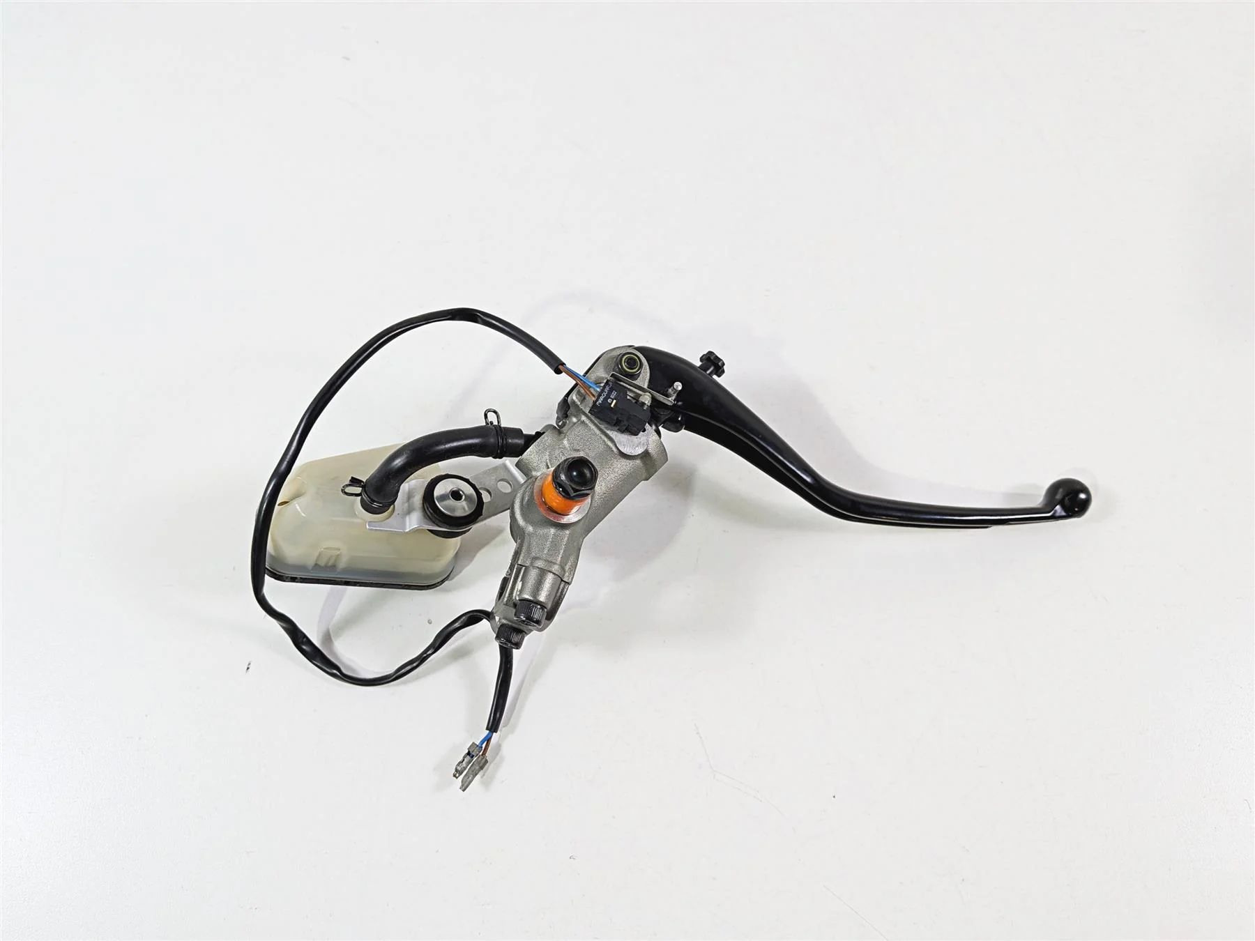 2011 Ducati Streetfighter 1098 S Brembo Clutch Radial Master Cylinder 63040485A - Image 8