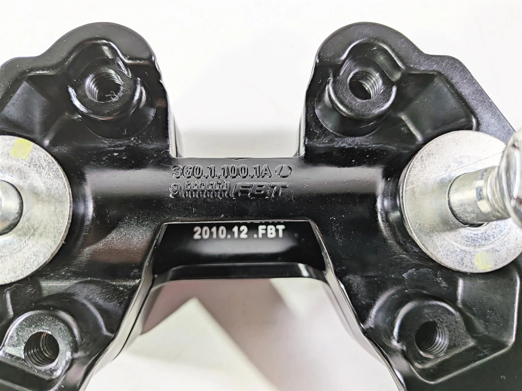 2011 Ducati Streetfighter 1098 S Handlebar Riser Holder Set 36011021A - Image 8