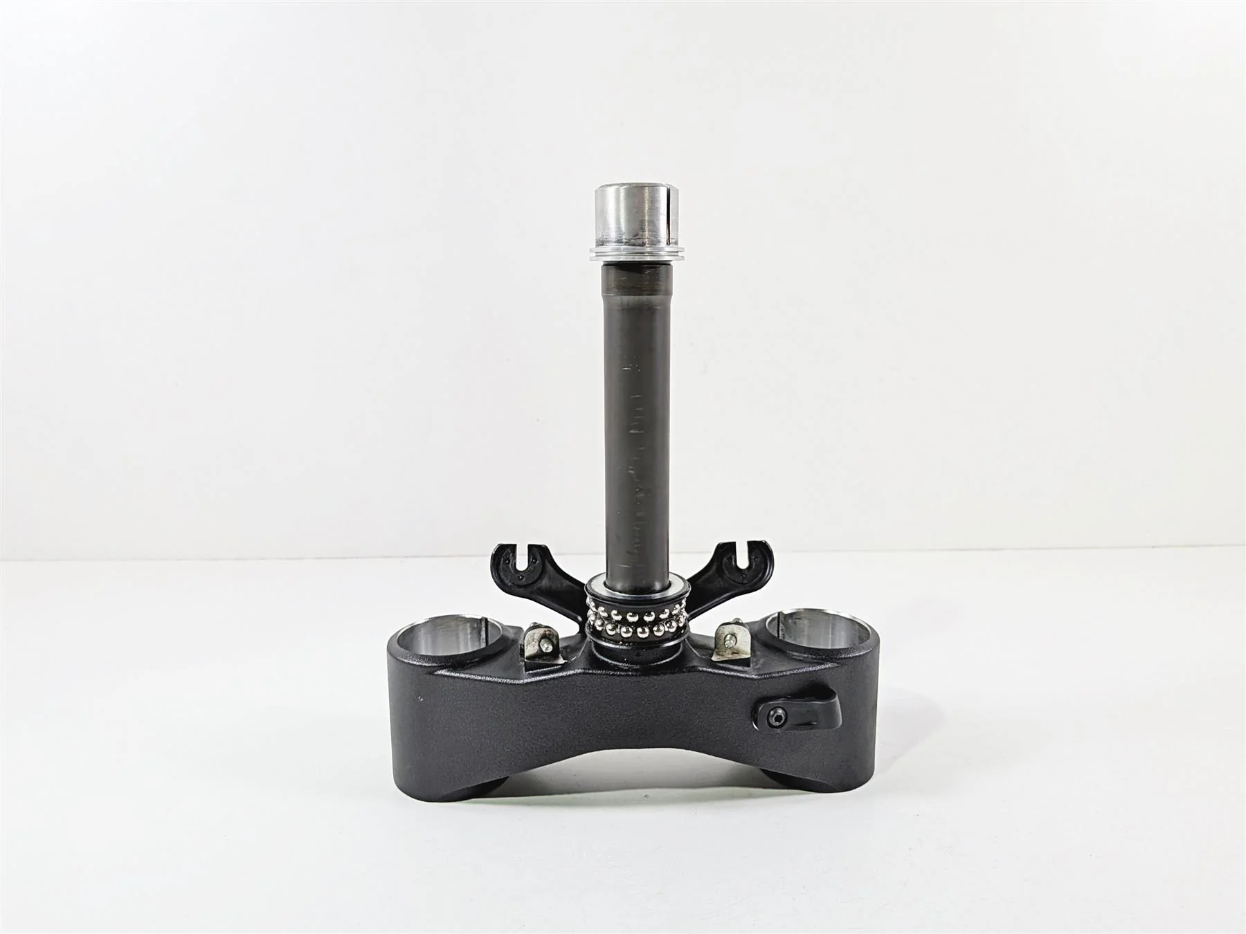 2011 Ducati Streetfighter 1098 S Lower Triple Tree Clamp Ohlins 56mm 34220571A