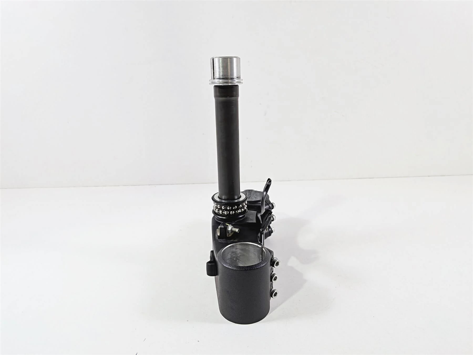 2011 Ducati Streetfighter 1098 S Lower Triple Tree Clamp Ohlins 56mm 34220571A - Image 4