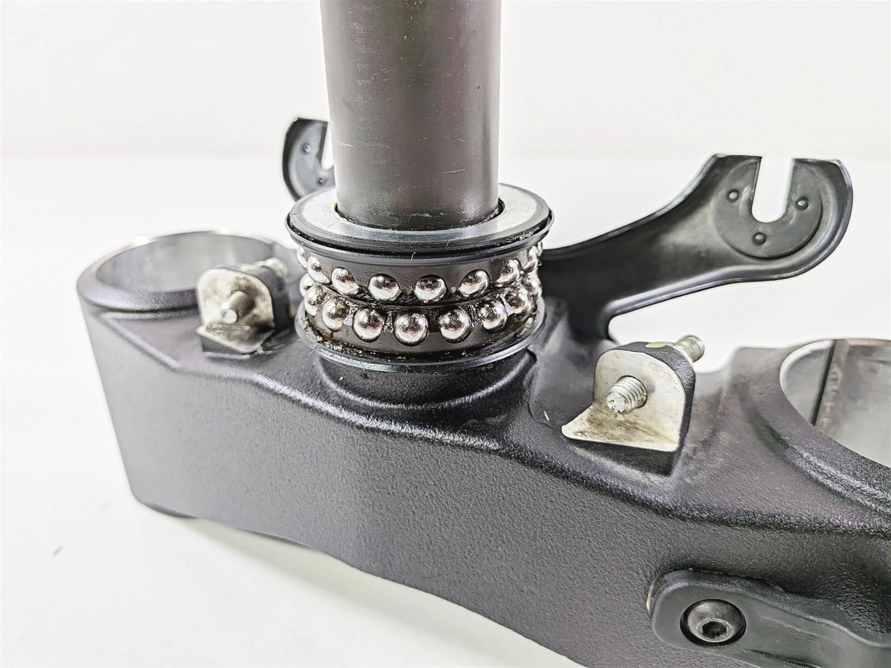 2011 Ducati Streetfighter 1098 S Lower Triple Tree Clamp Ohlins 56mm 34220571A - Image 7
