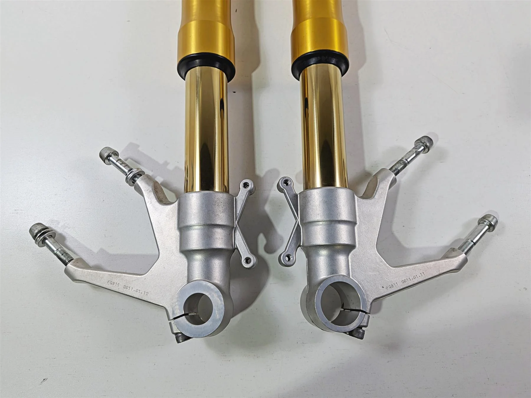 2011 Ducati Streetfighter 1098 S Nice Ohlins Front Fork 3K ! 34420172B 34520171B - Image 2