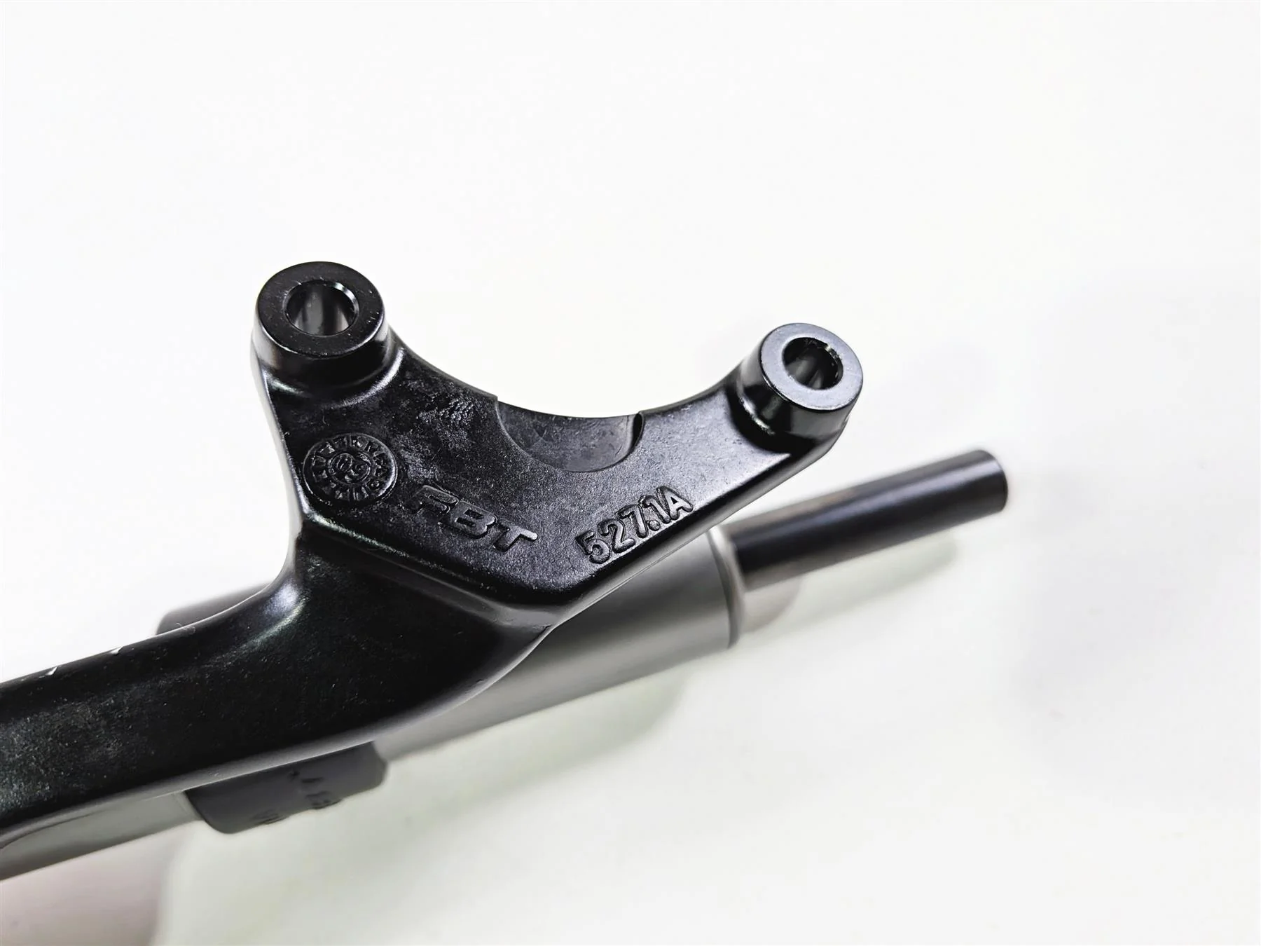 2011 Ducati Streetfighter 1098 S Steering Damper Stabilizer & Mounts 36420091A - Image 7