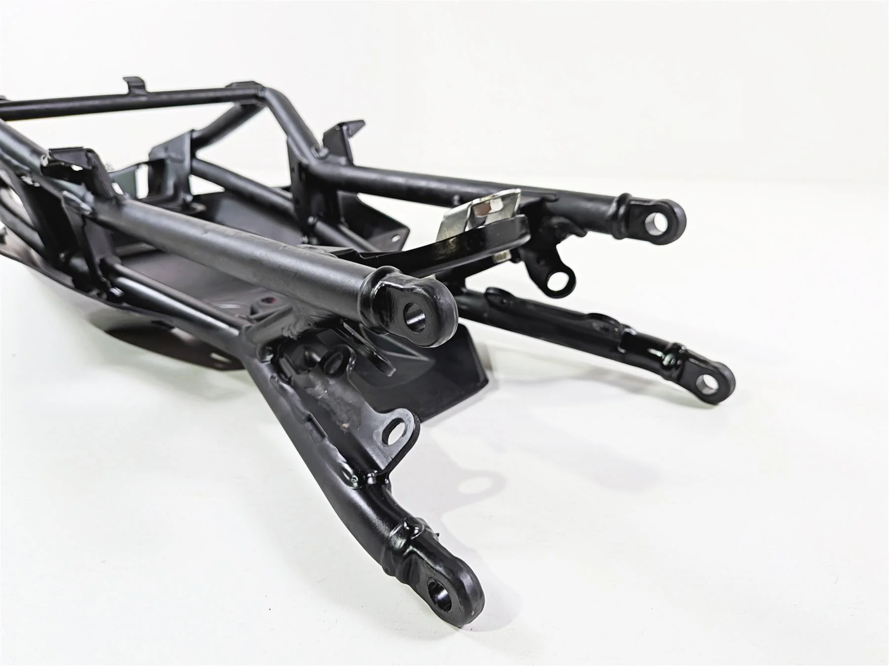 2011 Ducati Streetfighter 1098 S Subframe & Inner Fender 47017031AA - Image 9