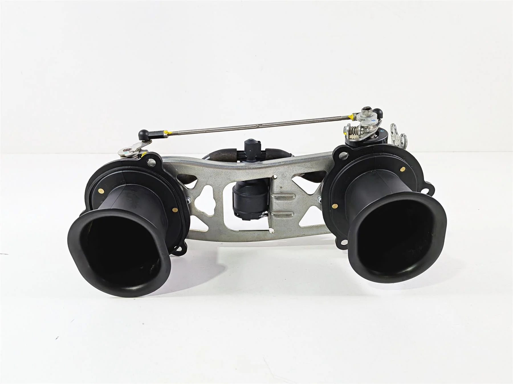 2011 Ducati Streetfighter 1098 S Throttle Body Bodies 28240793B - Image 3
