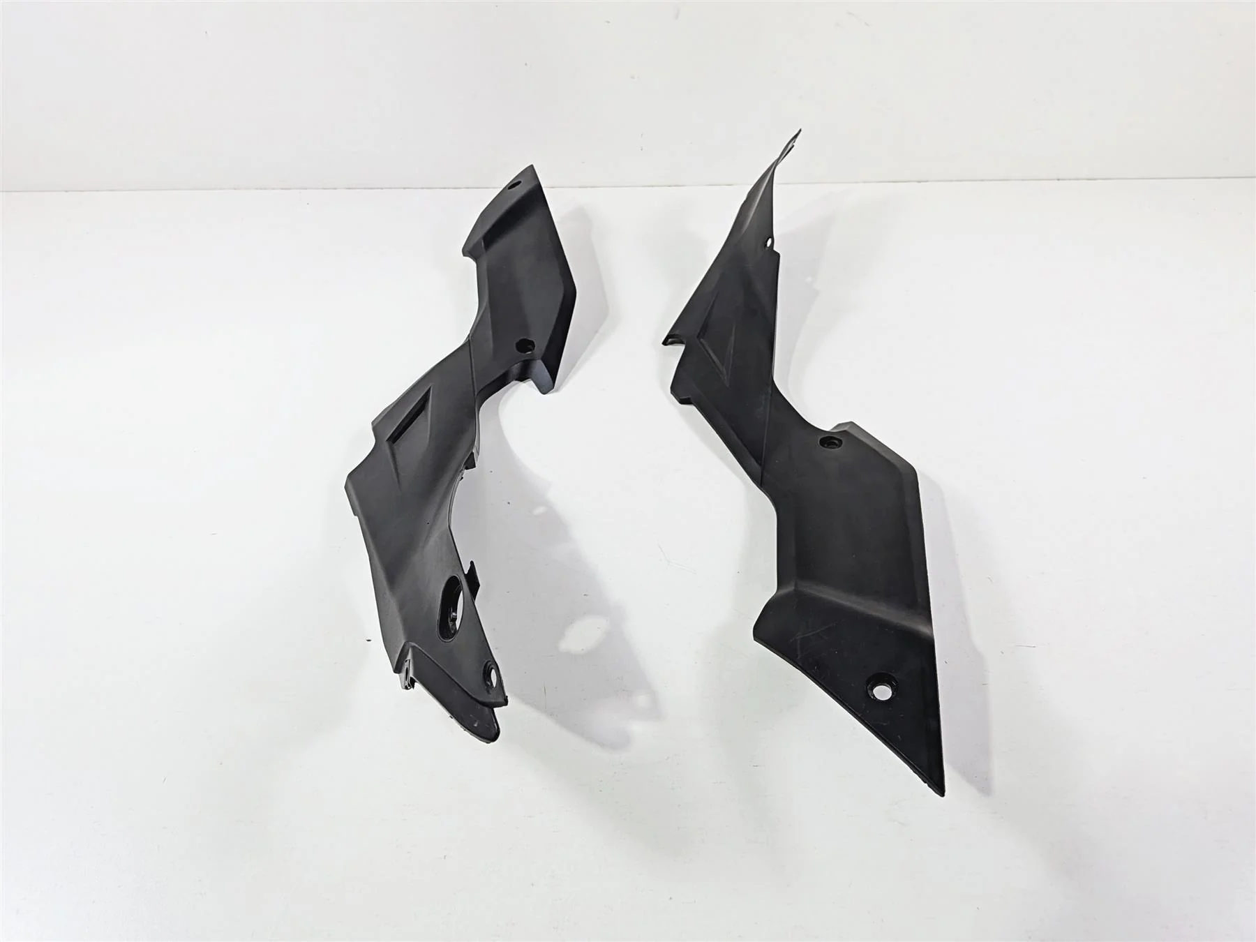 2011 Ducati Streetfighter 1098 S Under Seat Side Cover Set 48211562A 48211572A - Image 5