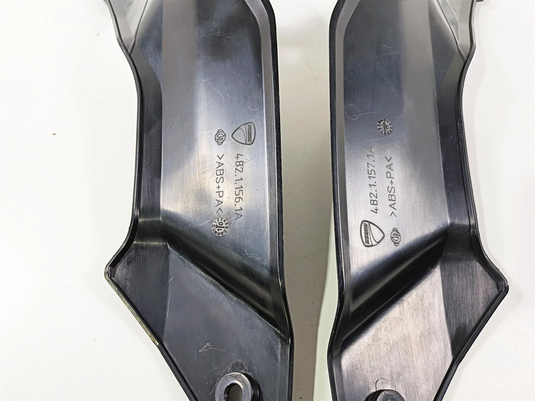 2011 Ducati Streetfighter 1098 S Under Seat Side Cover Set 48211562A 48211572A - Image 8