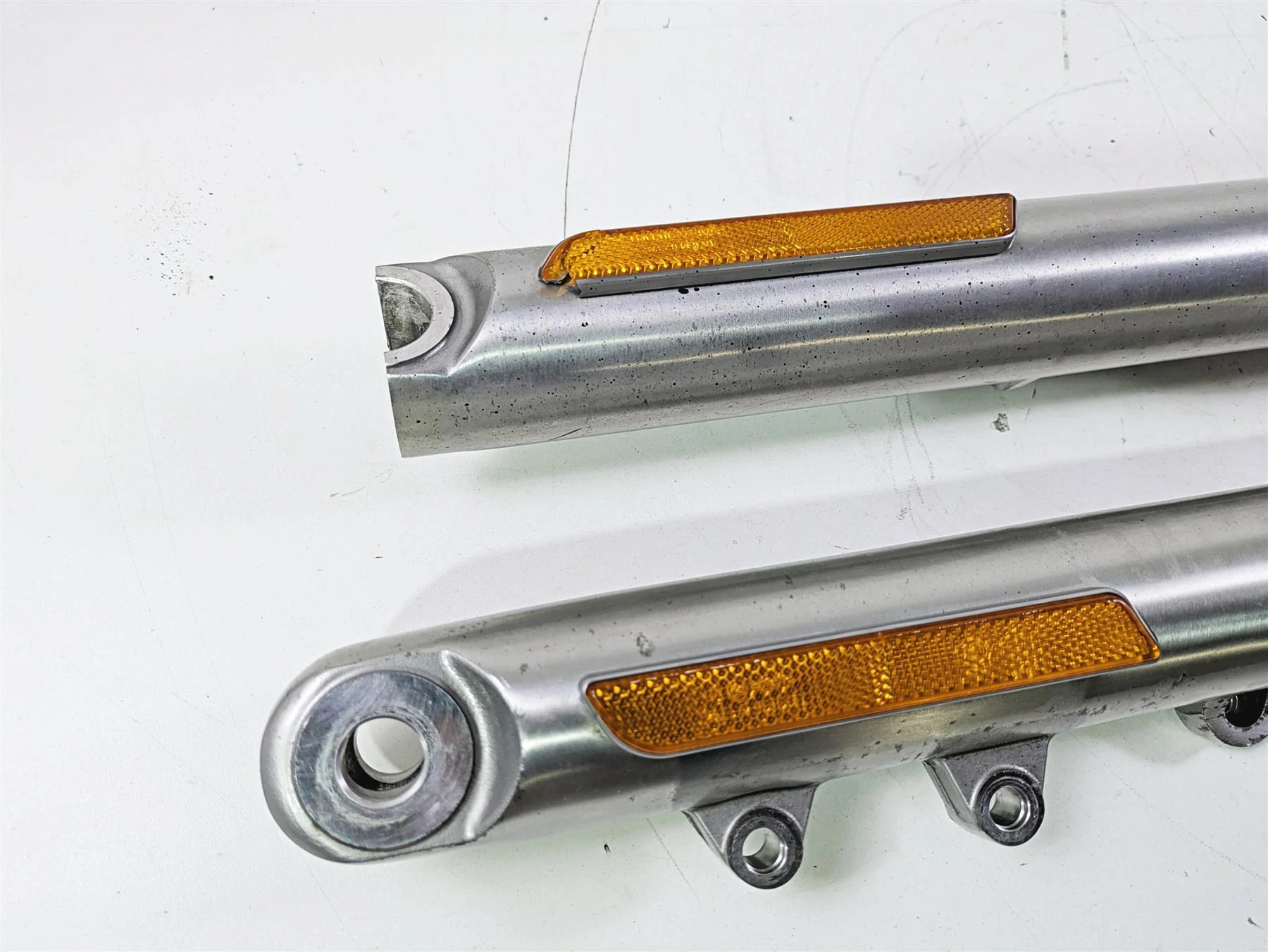 2011 Harley FXDC Dyna Super Glide Front Forks 49mm Straight 45947-06 45948-06 - Image 9