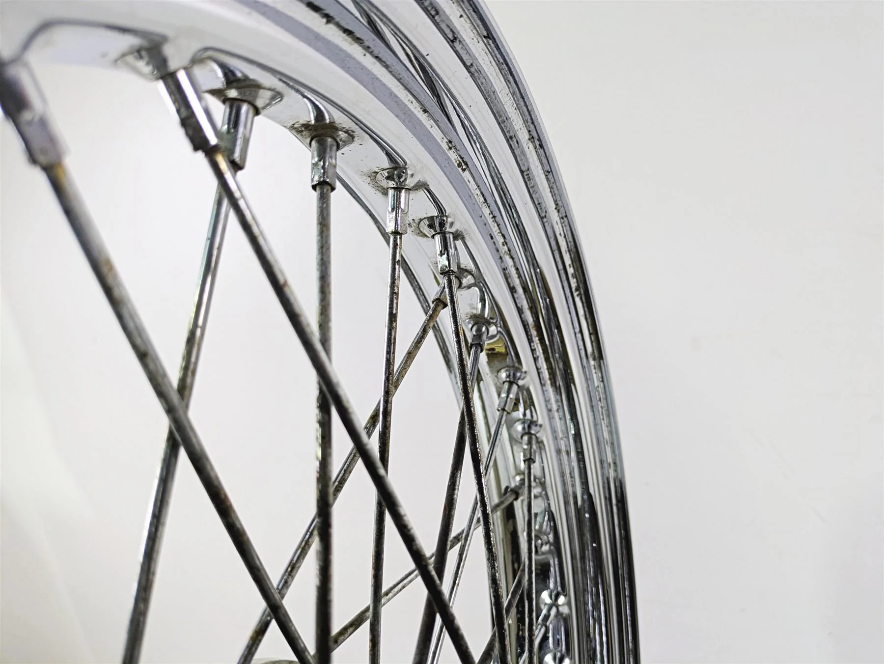 2011 Harley FXDC Dyna Super Glide Front Wheel Rim 19x2.5 0.66mm Runout 43105-08 - Image 12