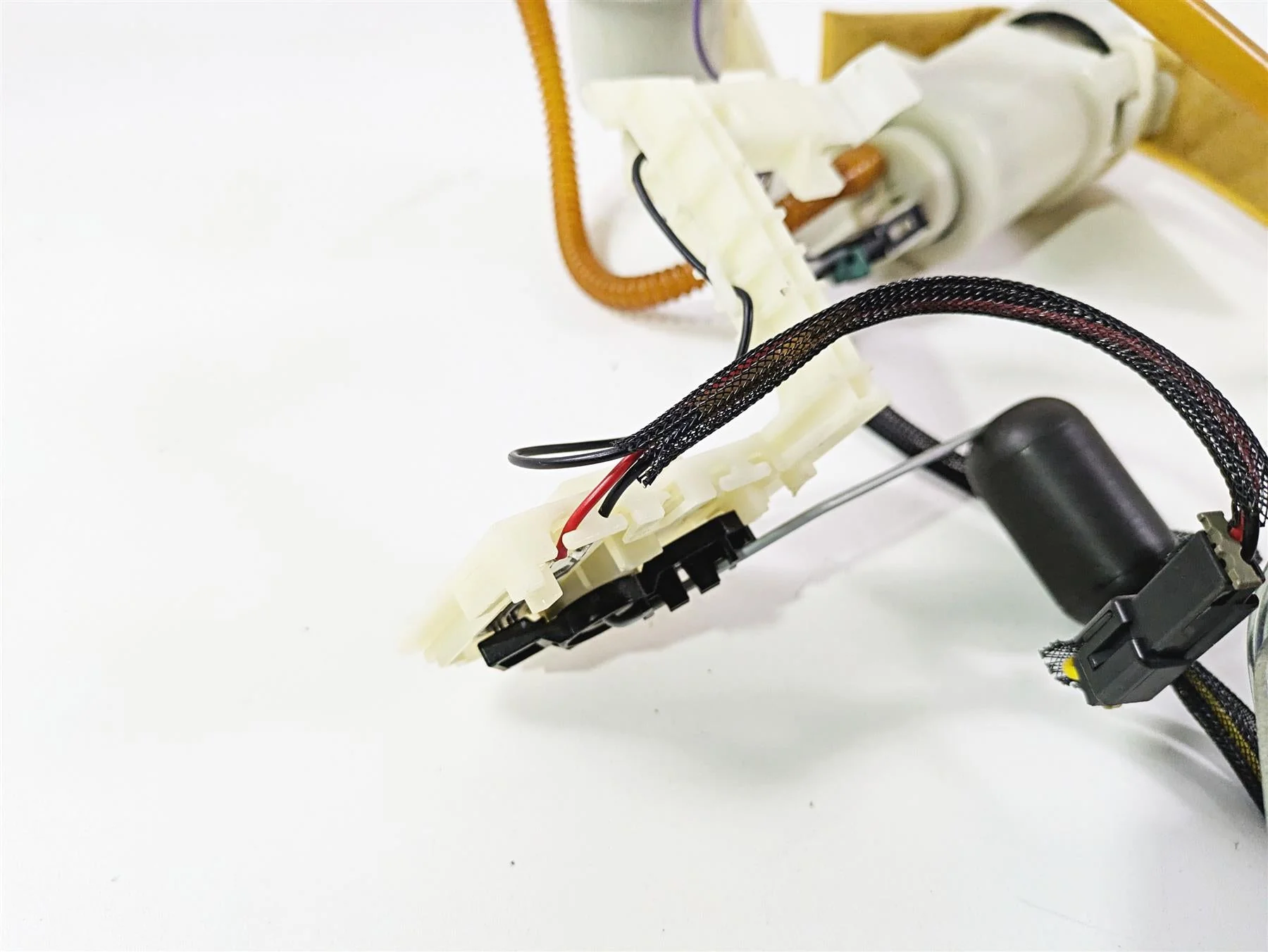 2011 Harley FXDC Dyna Super Glide Fuel Gas Petrol Pump & Level Sender 75218-04D - Image 6