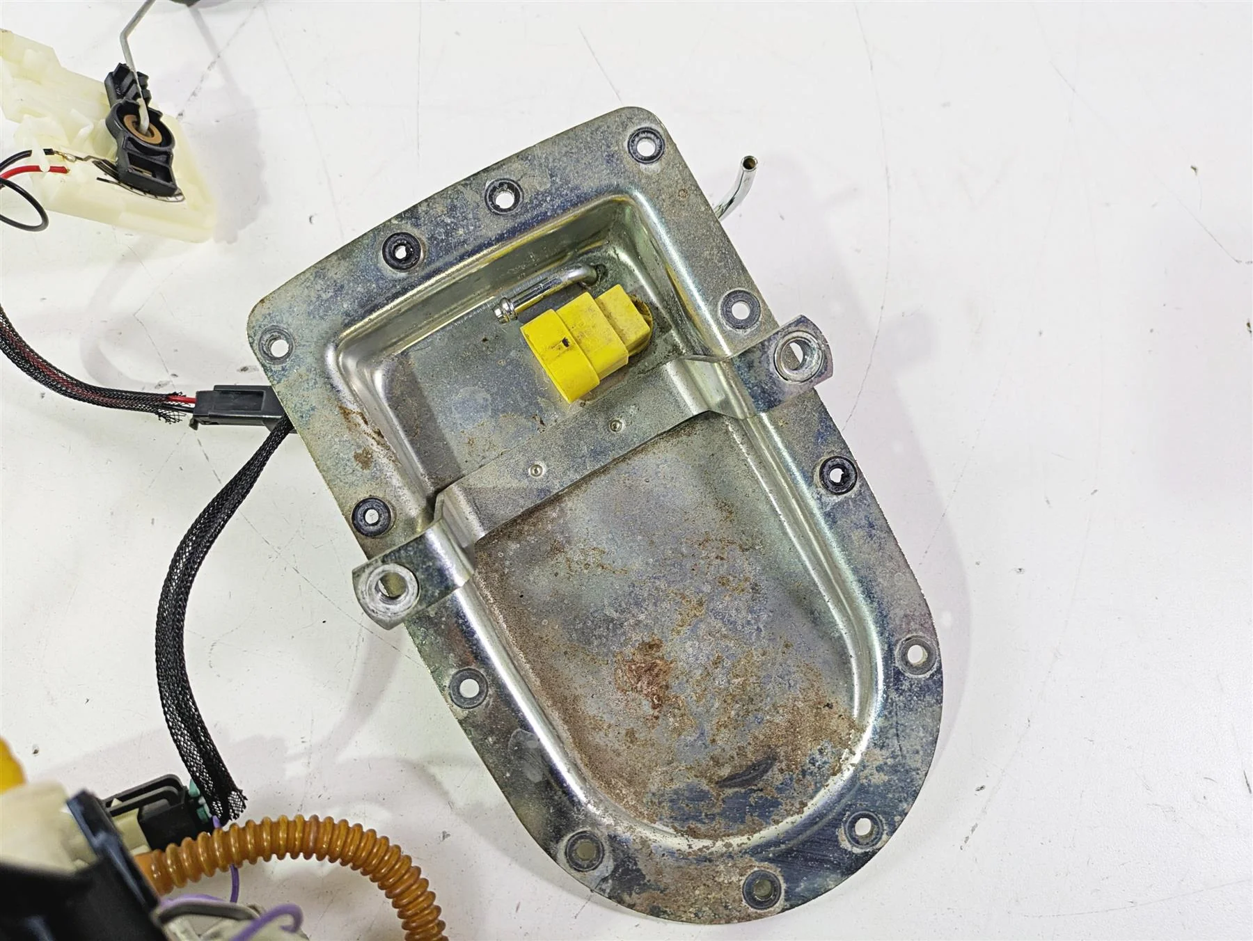 2011 Harley FXDC Dyna Super Glide Fuel Gas Petrol Pump - Tested 75218-04D - Image 7