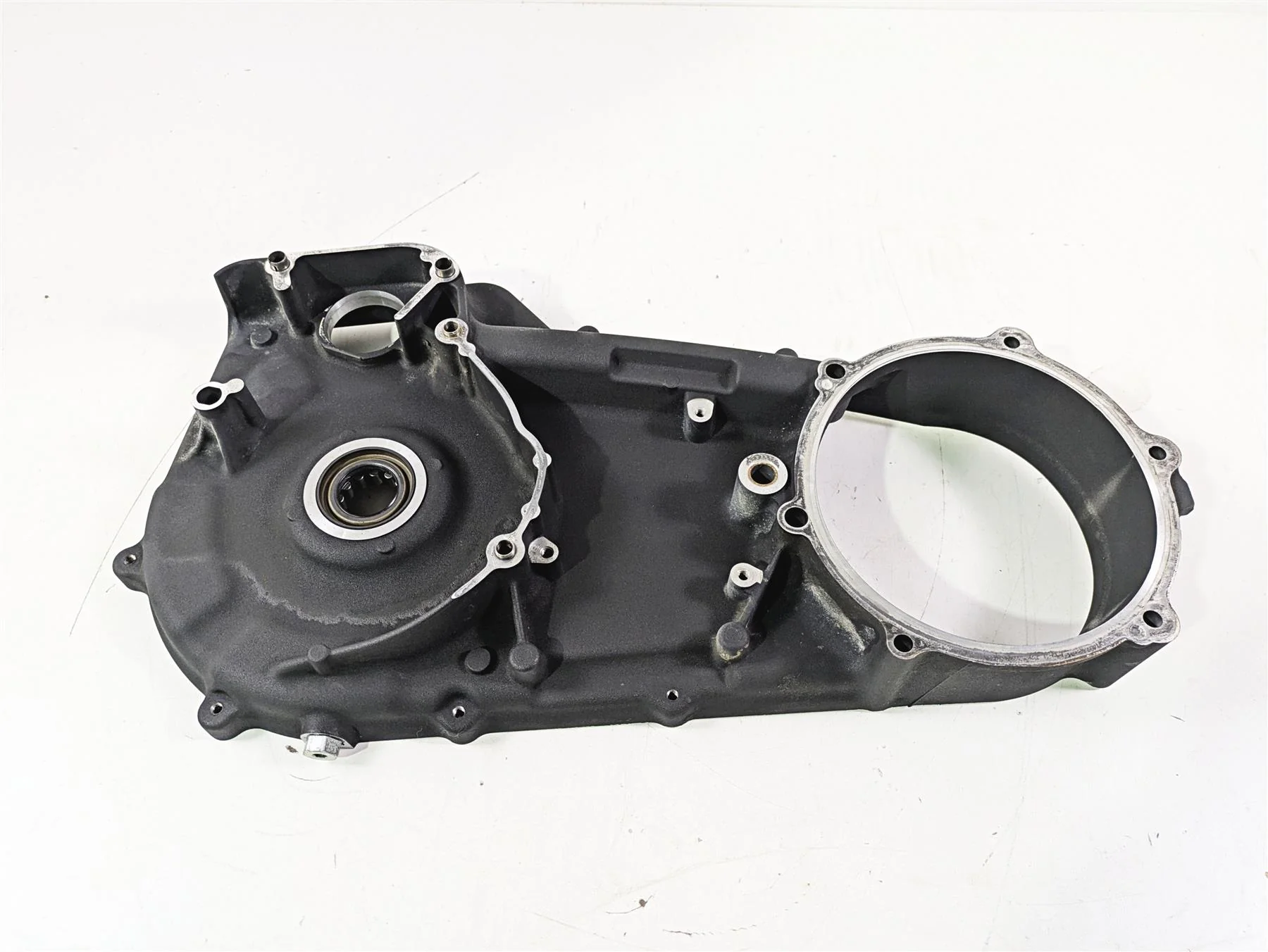 2011 Harley FXDC Dyna Super Glide Inner Primary Drive Clutch Cover 60681-06B