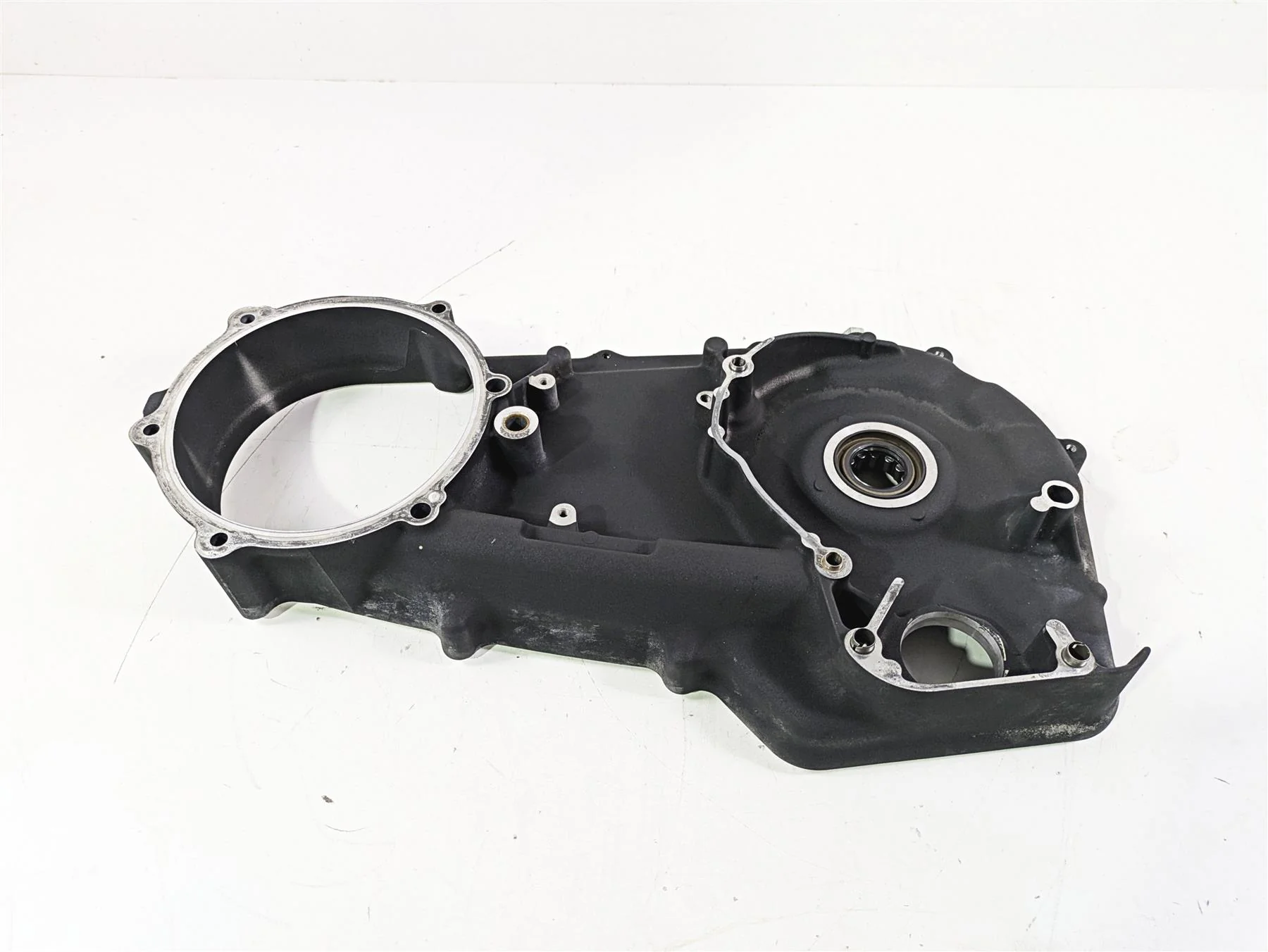 2011 Harley FXDC Dyna Super Glide Inner Primary Drive Clutch Cover 60681-06B - Image 3