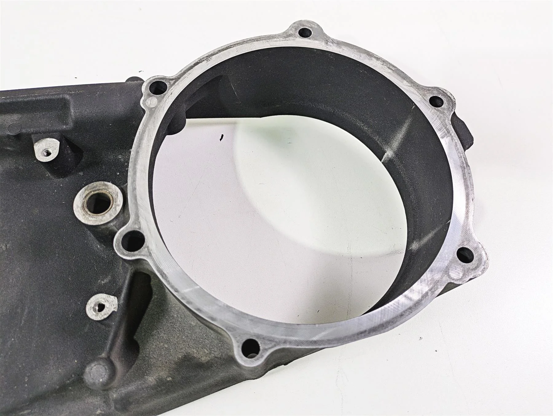 2011 Harley FXDC Dyna Super Glide Inner Primary Drive Clutch Cover 60681-06B - Image 6
