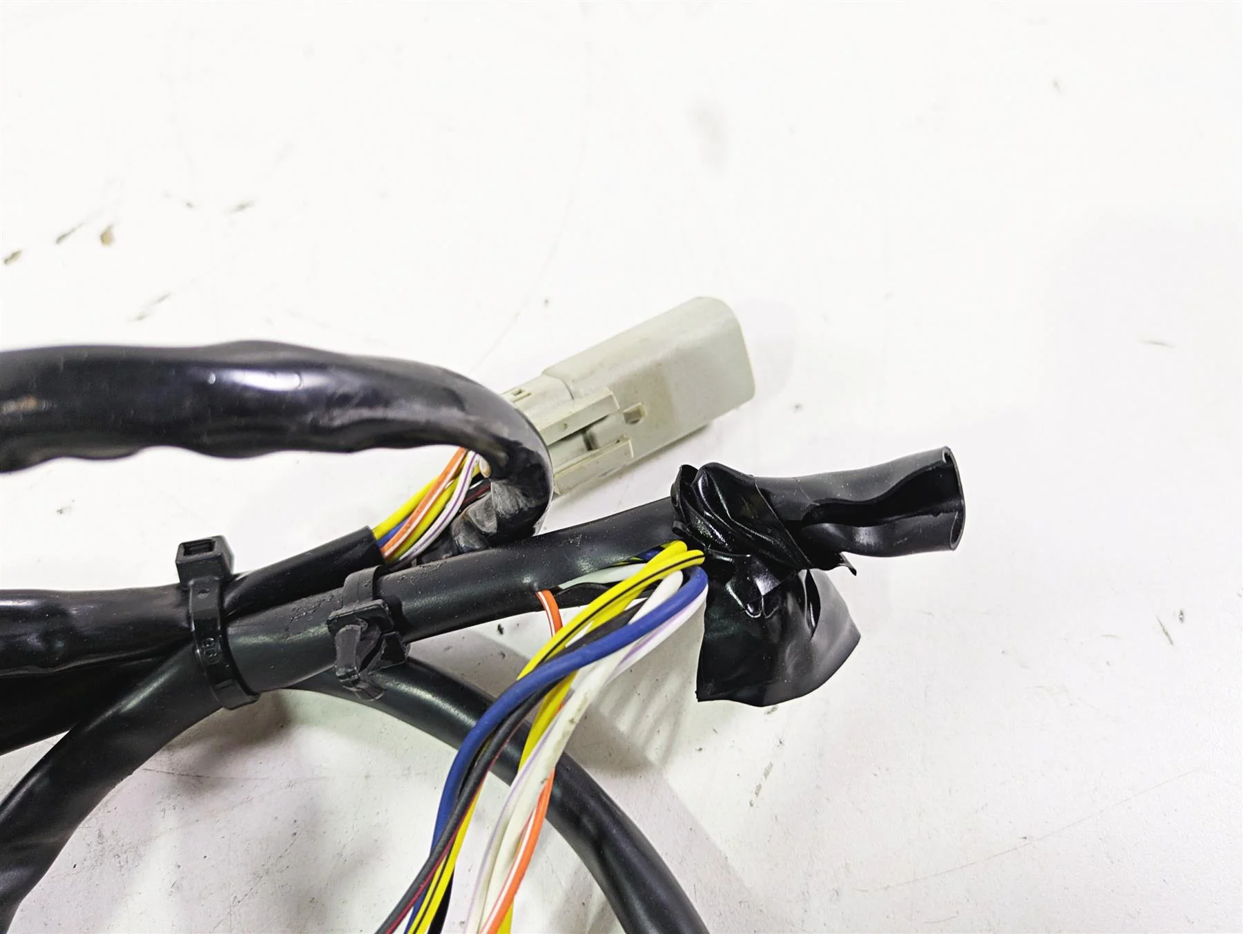 2011 Harley FXDC Dyna Super Glide Left Hand Control Switch Horn Lights 71682-06A - Image 11