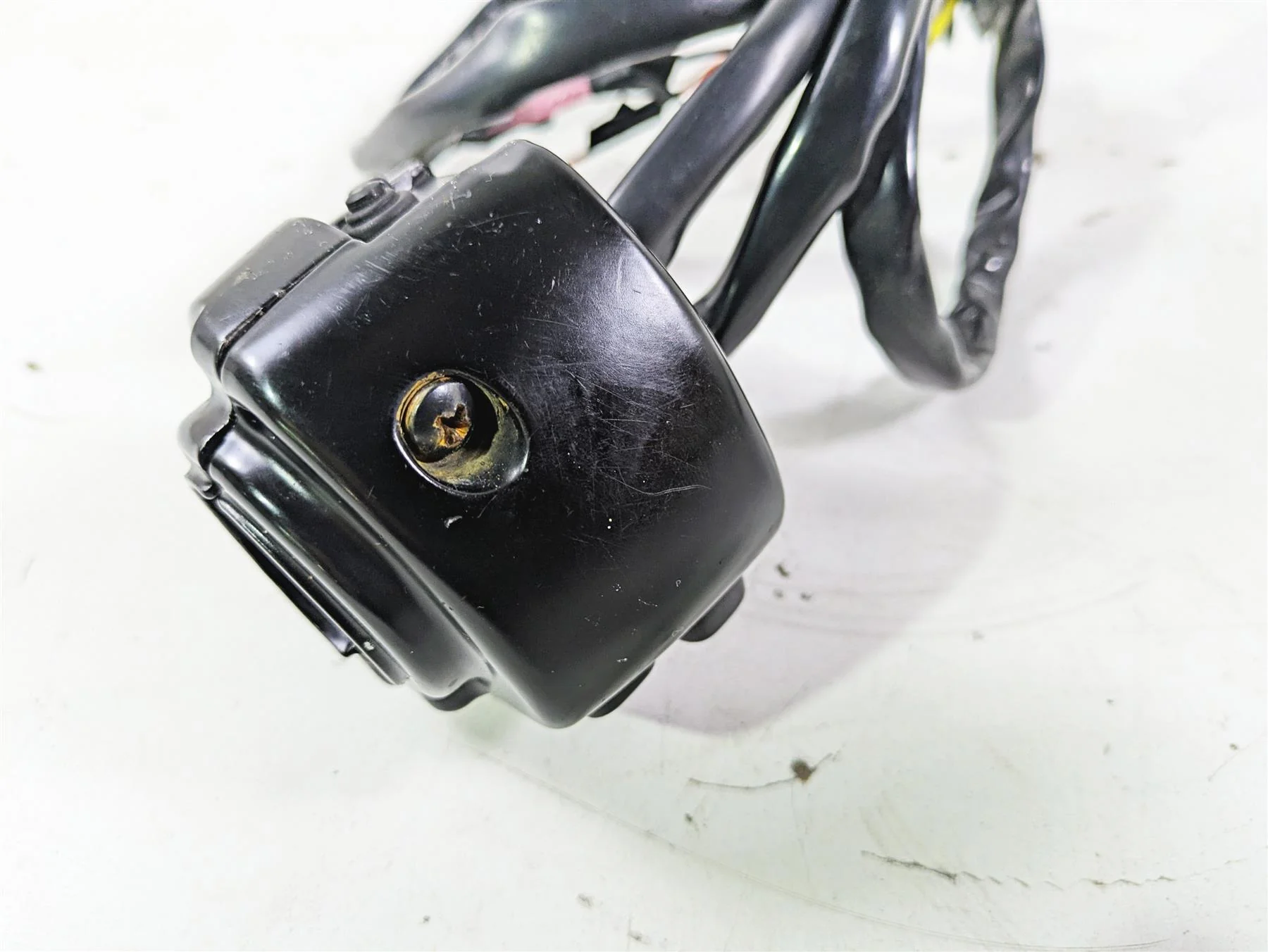 2011 Harley FXDC Dyna Super Glide Left Hand Control Switch Horn Lights 71682-06A - Image 8