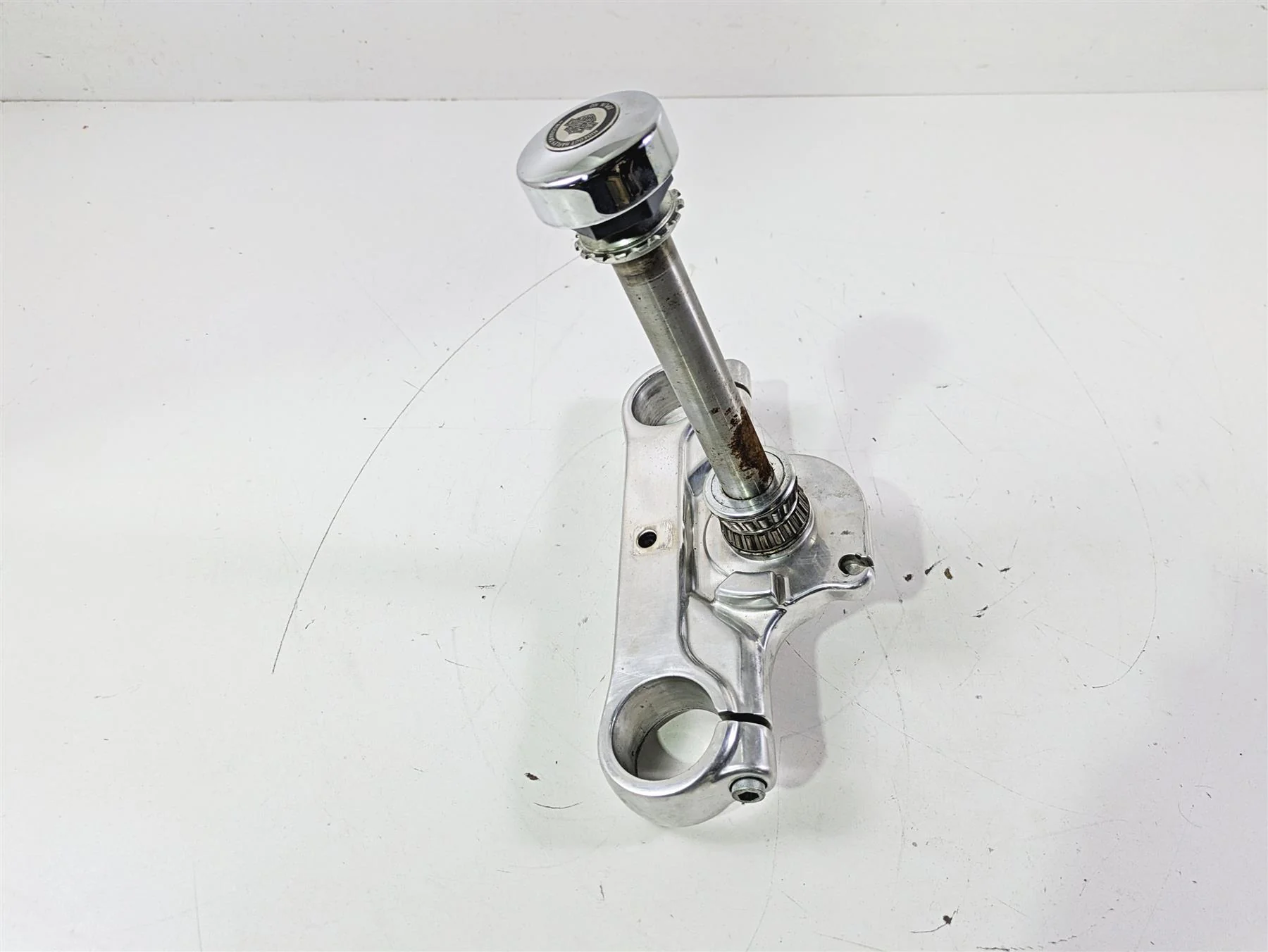 2011 Harley FXDC Dyna Super Glide Lower Triple Tree Clamp 49mm 45867-08 - Image 4