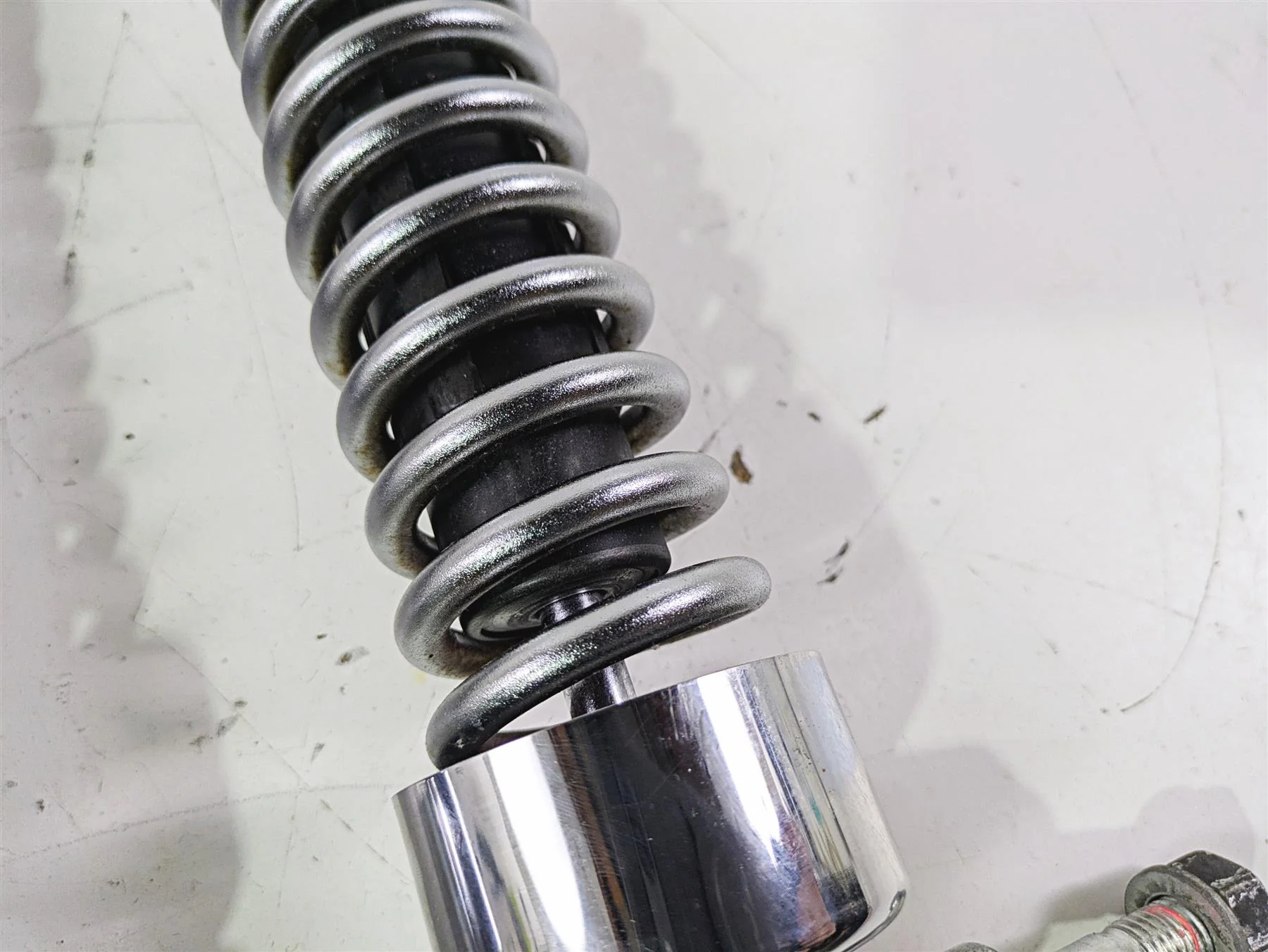 2011 Harley FXDC Dyna Super Glide Rear Shock Damper Set 12" 54615-01 - Image 6