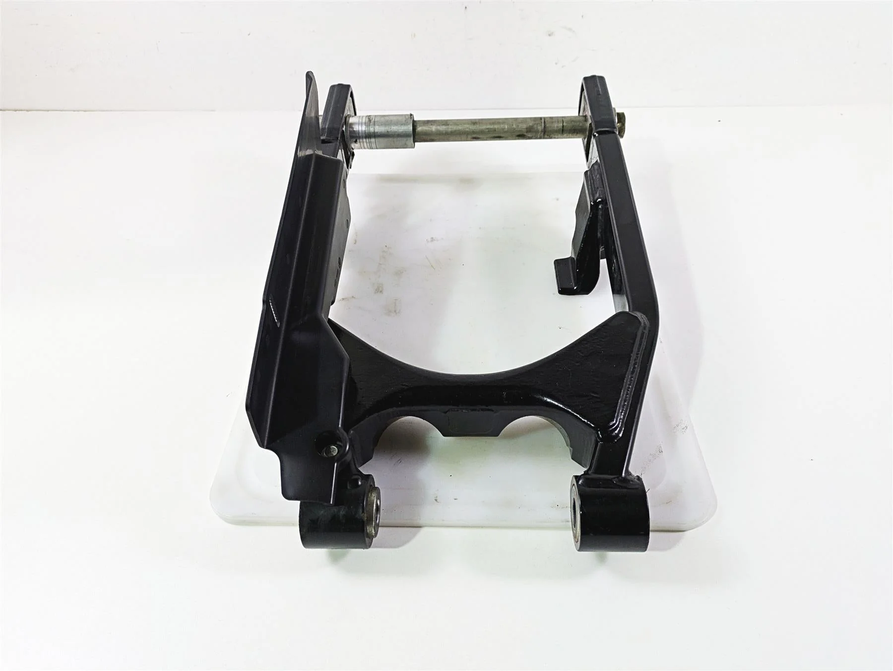 2011 Harley FXDC Dyna Super Glide Rear Swingarm & Belt Guards 47820-10 - Image 4
