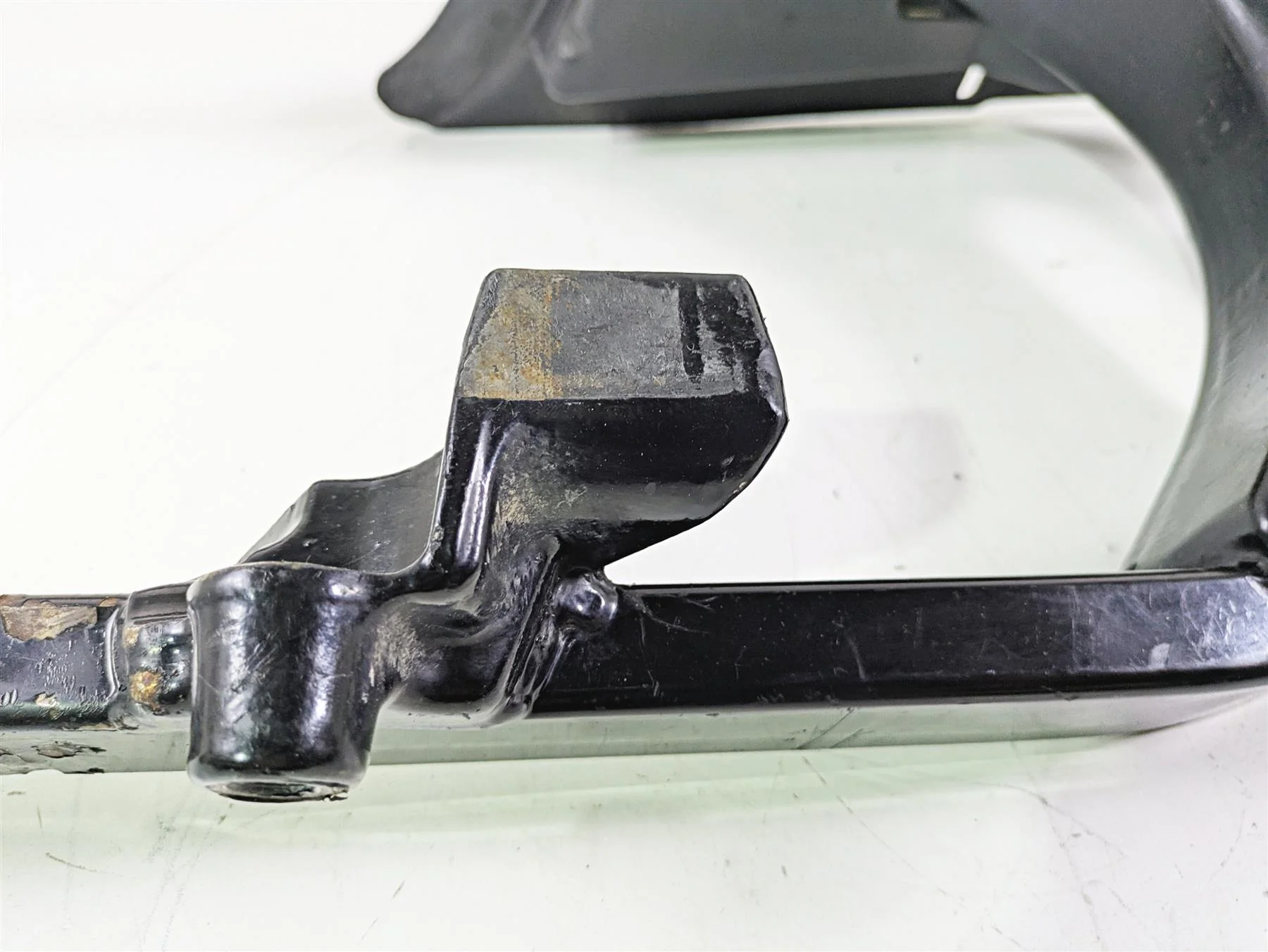 2011 Harley FXDC Dyna Super Glide Rear Swingarm Swing Arm 47820-10 - Image 8