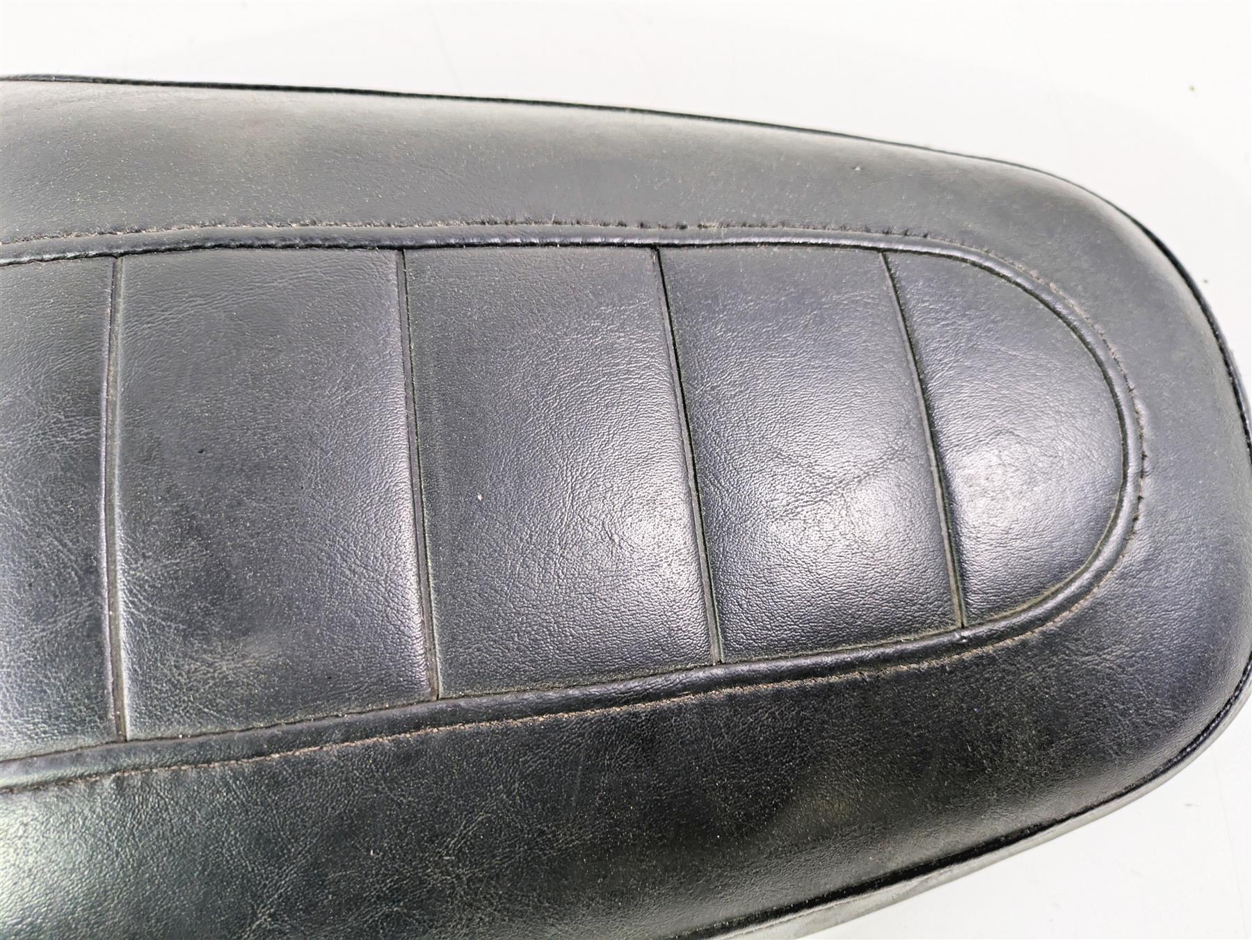 2011 Harley FXDC Dyna Super Glide Seat Saddle 51819-07 - Image 6