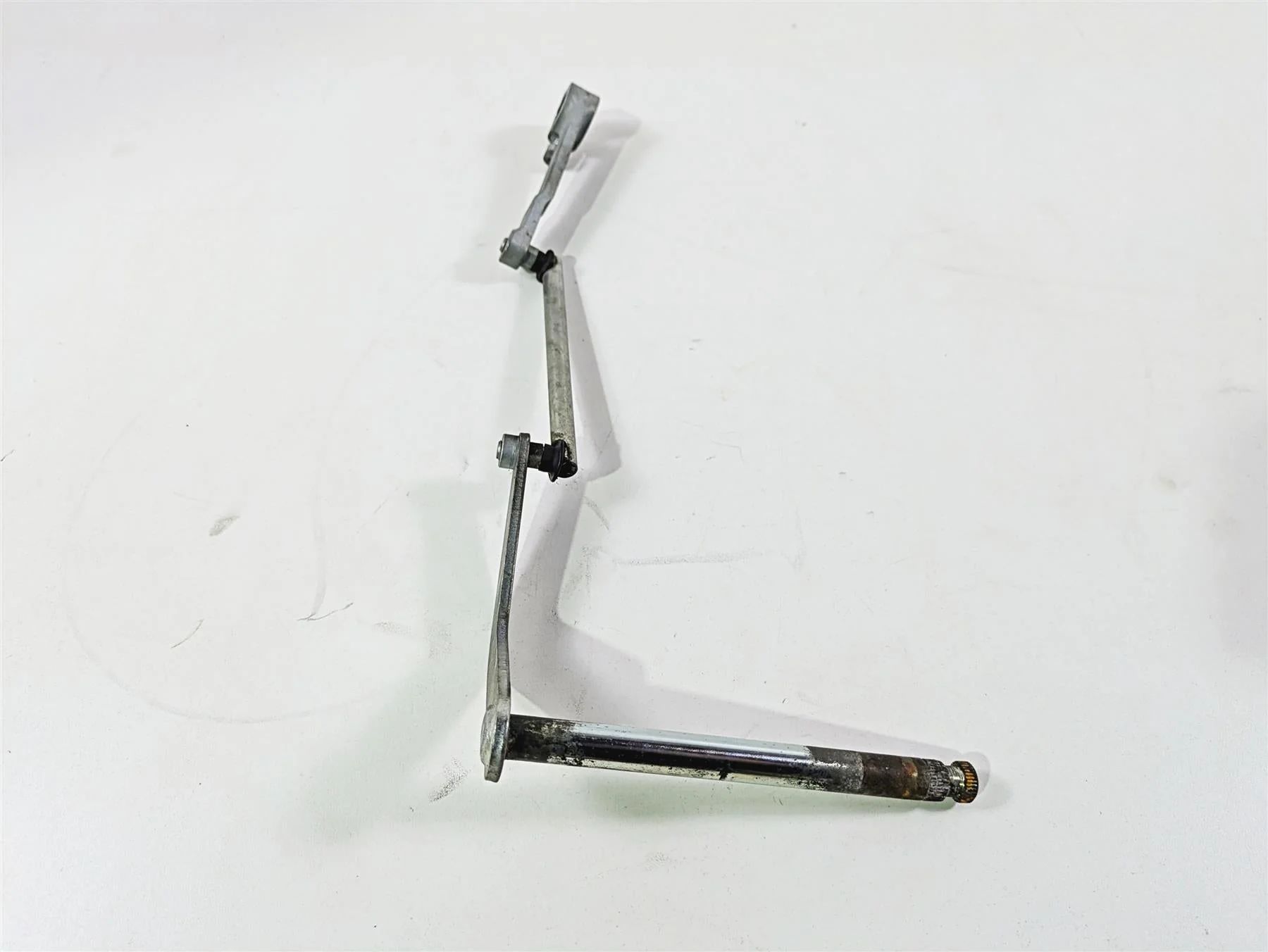 2011 Harley FXDC Dyna Super Glide Shift Lever Linkage 50639-90A - Image 2