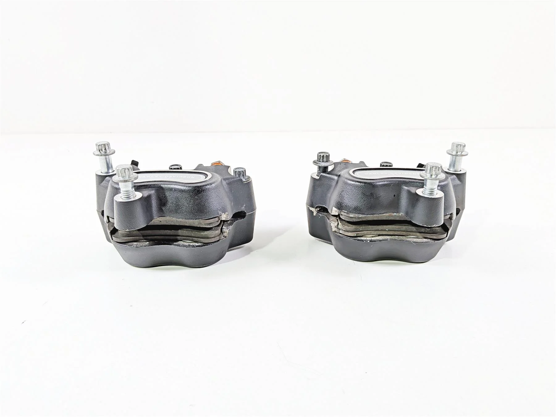 2011 Harley FXDF Dyna Fat Bob Dual Front Brake Caliper Set 44046-08 - Image 5