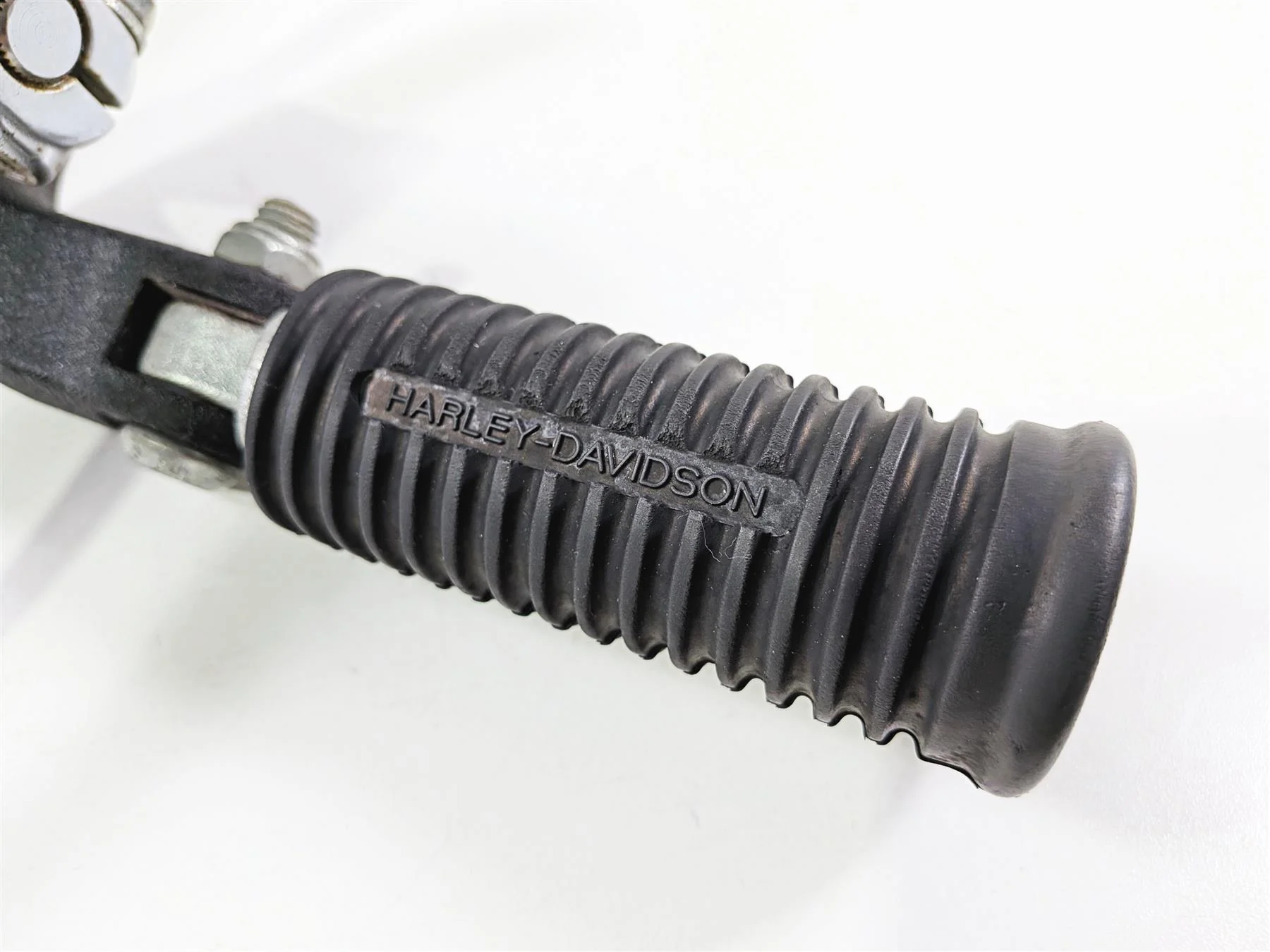 2011 Harley FXDF Dyna Fat Bob Front Left Forward Foot Peg & Shifter 50667-07 - Image 10