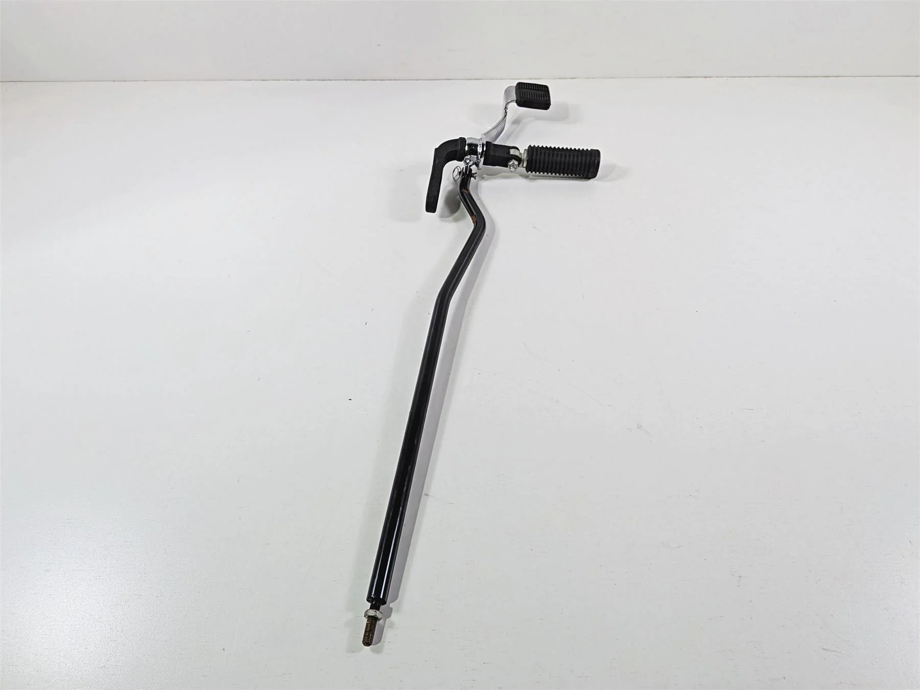 2011 Harley FXDF Dyna Fat Bob Front Right Forward Foot Peg & Br Pedal 42481-03A - Image 11