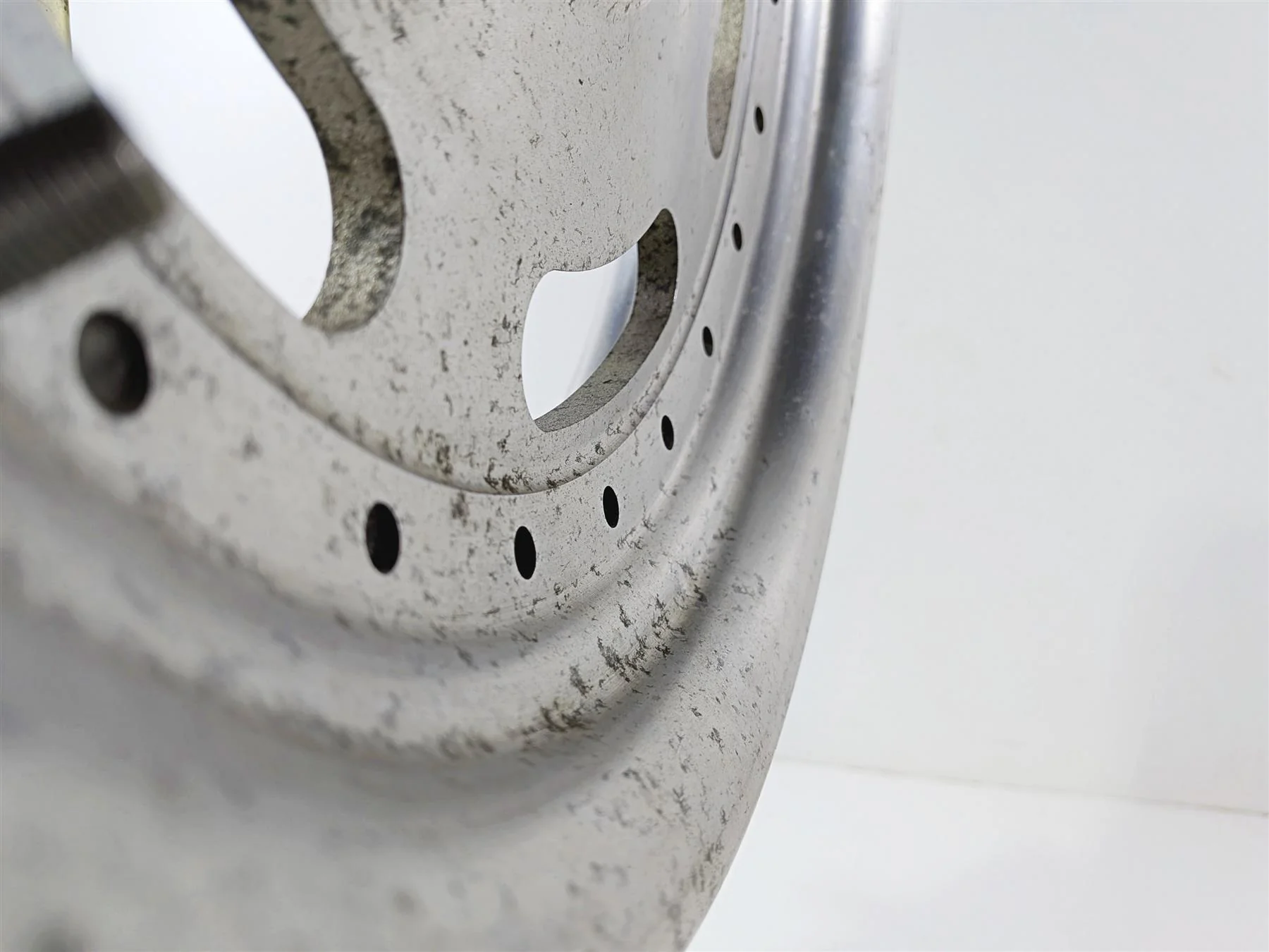 2011 Harley FXDF Dyna Fat Bob Front Wheel Rim 16x3 Straight Slotted 43300172 - Image 10