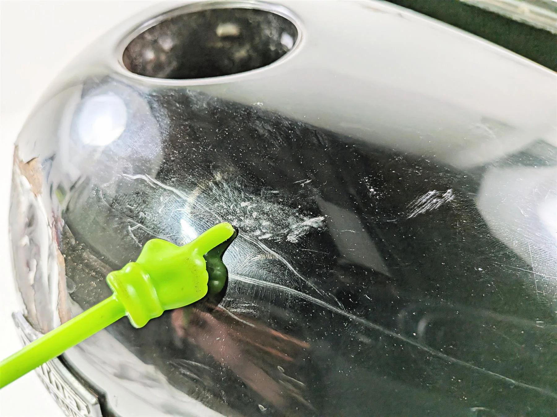 2011 Harley FXDF Dyna Fat Bob Fuel Gas Petrol Tank -Dent 61586-04B - Image 9