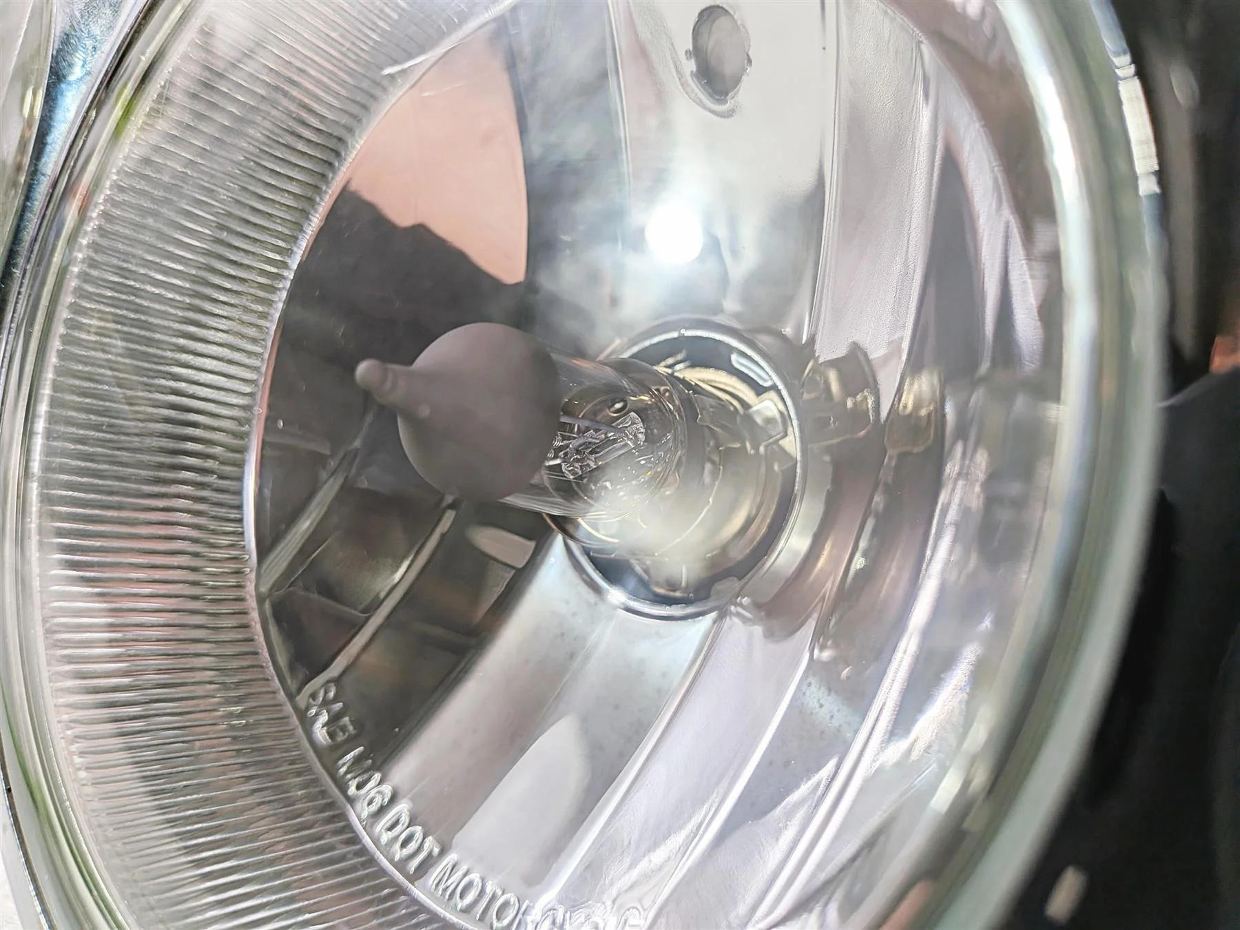 2011 Harley FXDF Dyna Fat Bob Headlight Head Light Lamp -Read 69798-08 - Image 11