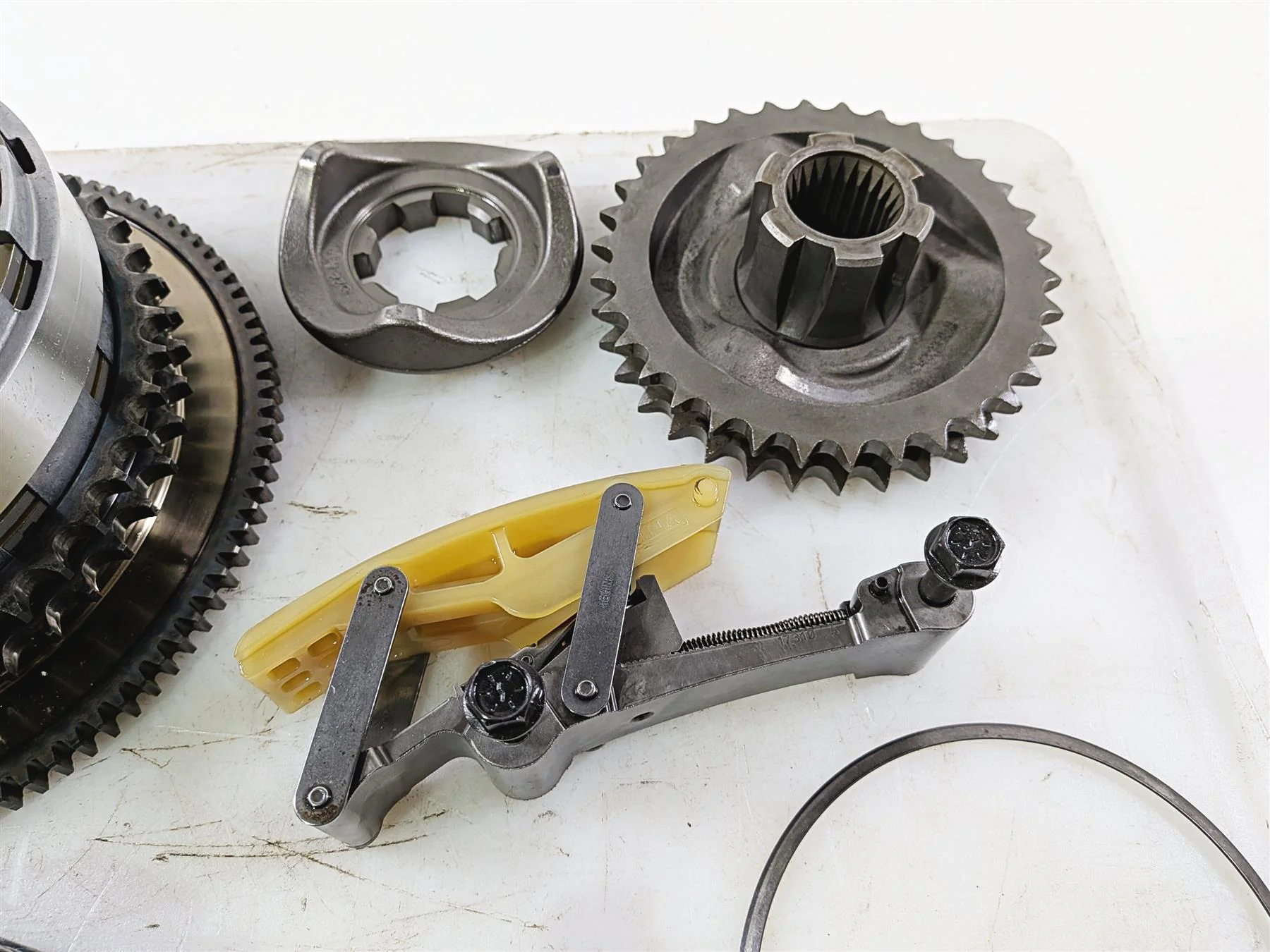 2011 Harley FXDF Dyna Fat Bob Primary Drive Clutch Compensator Kit 37813-06A - Image 4