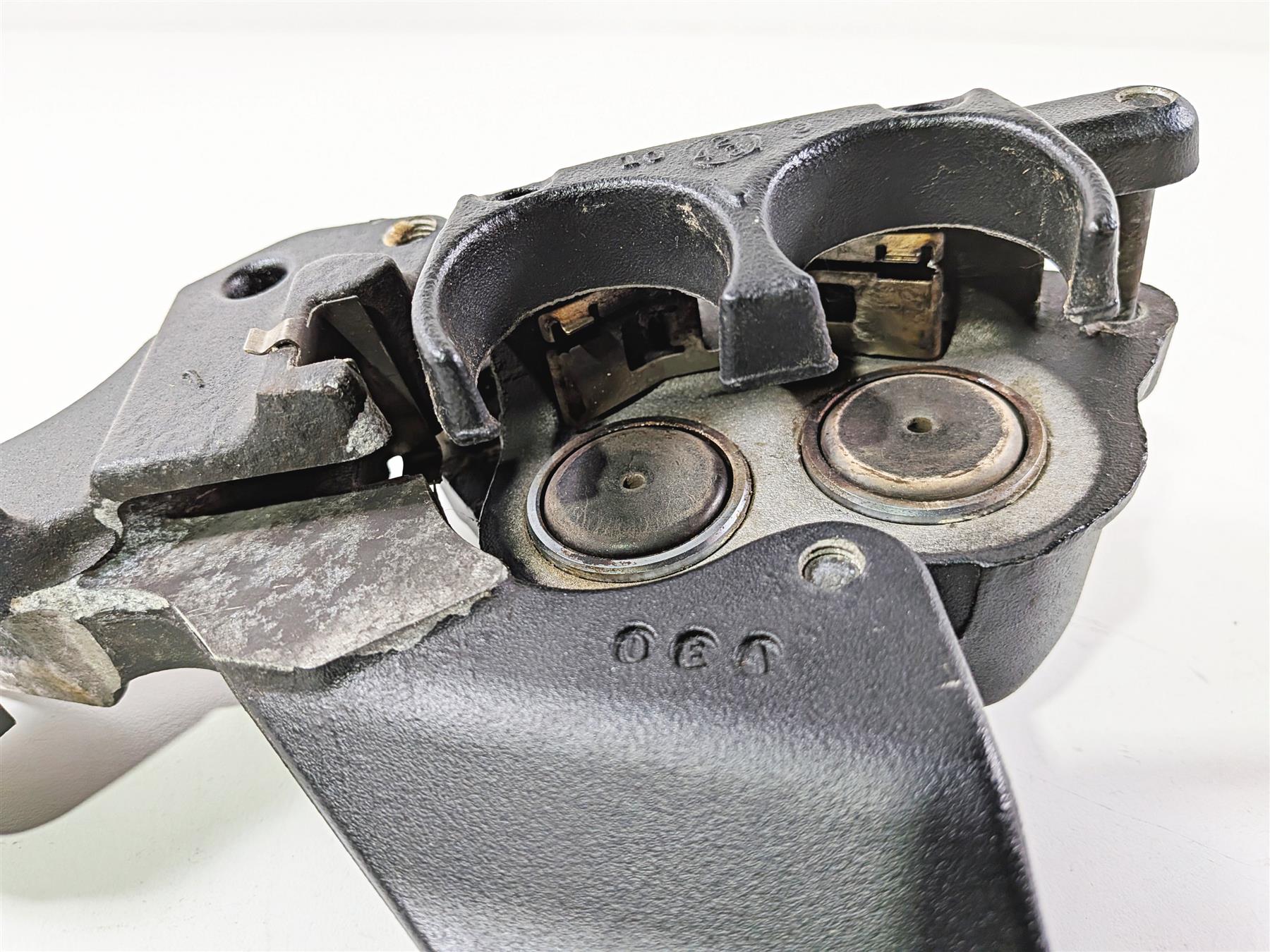 2011 Harley FXDF Dyna Fat Bob Rear Brake Caliper & Bracket 40908-08 - Image 8