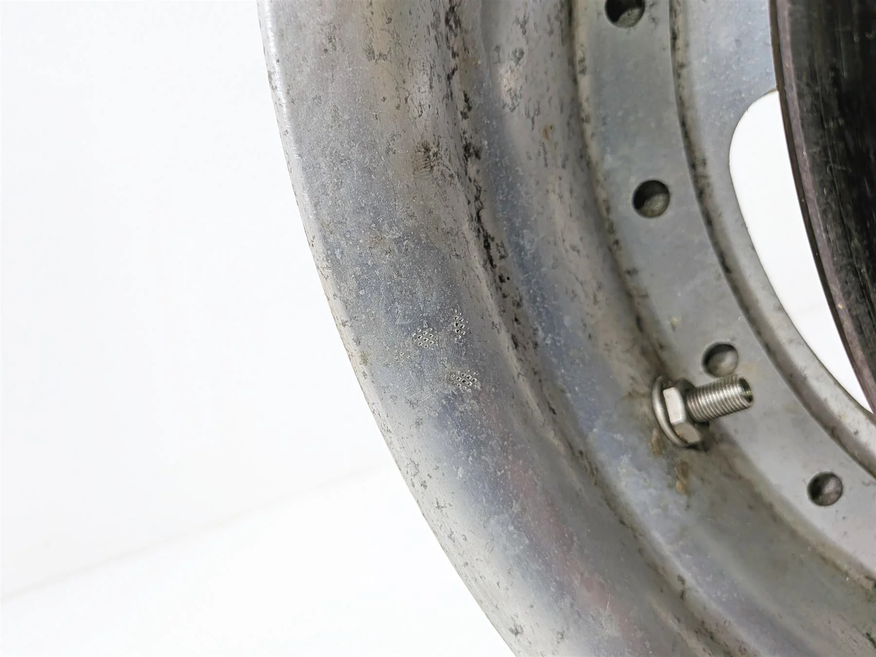 2011 Harley FXDF Dyna Fat Bob Rear Wheel Rim 16x5 Slotted 46717-10 - Image 9