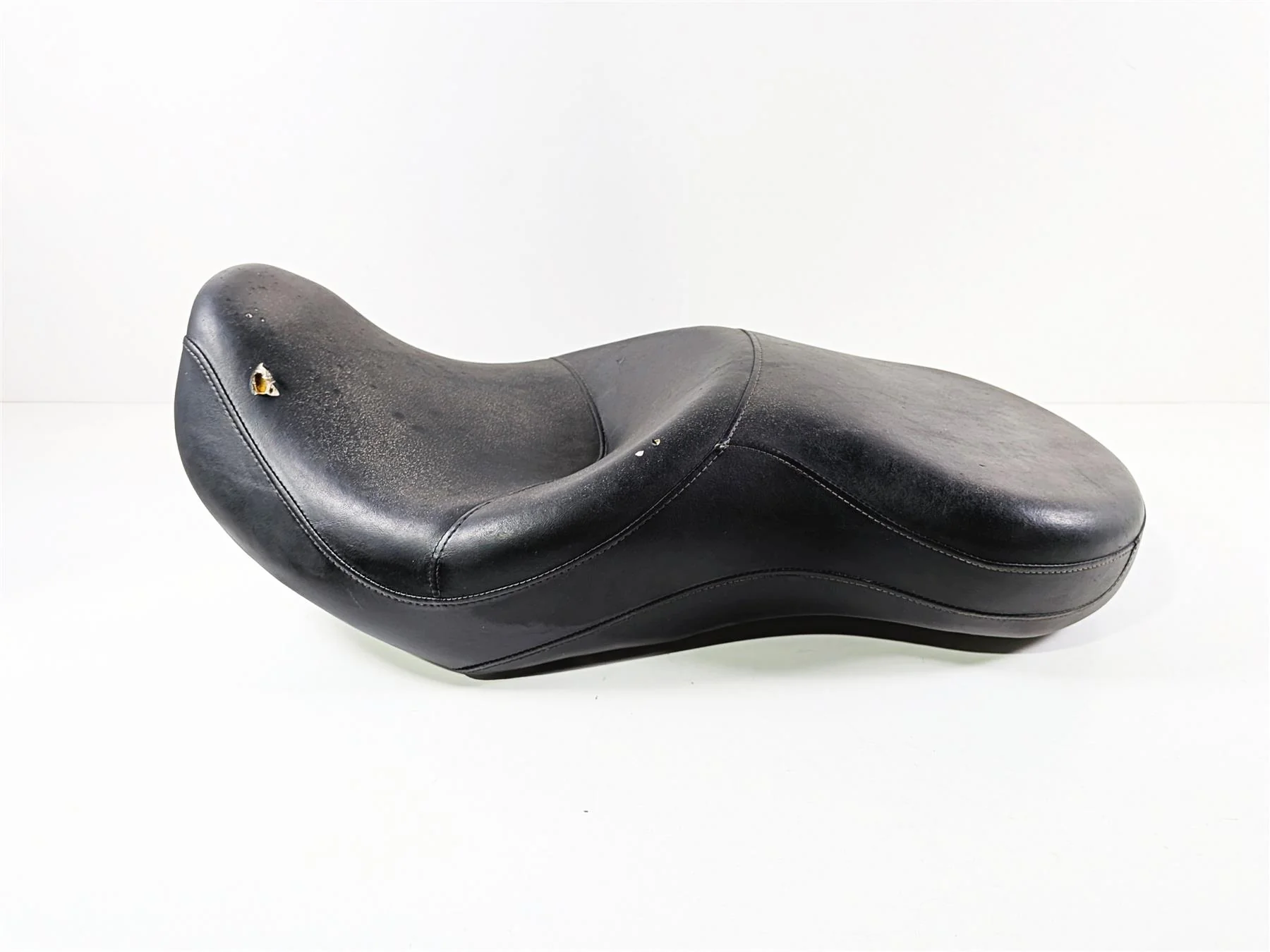 2011 Harley FXDF Dyna Fat Bob Sundowner Touring Seat Saddle 51540-06 - Image 4