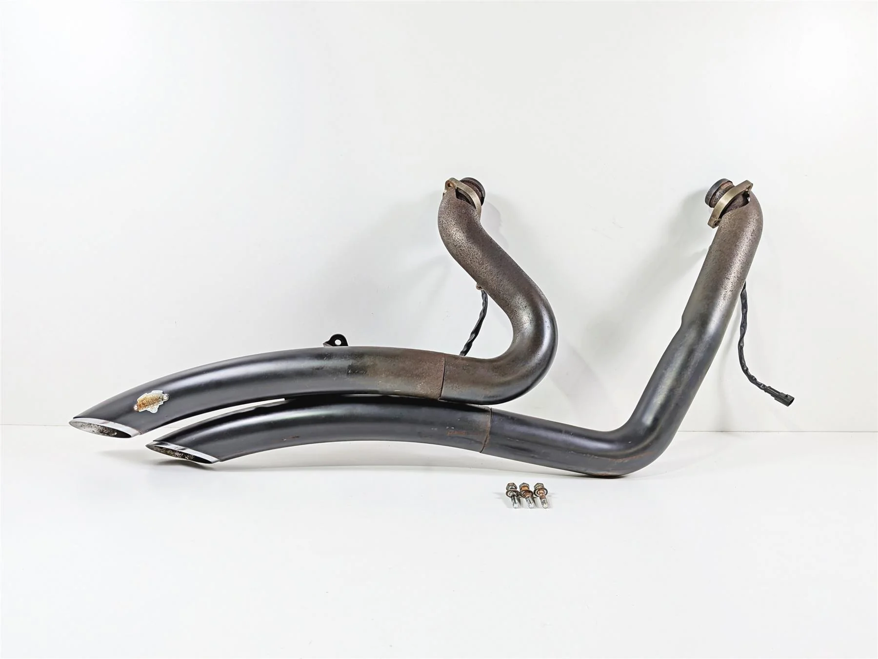 2011 Harley FXDF Dyna Fat Bob Vance Hines Big Radius 2-2 Exhaust System 46071